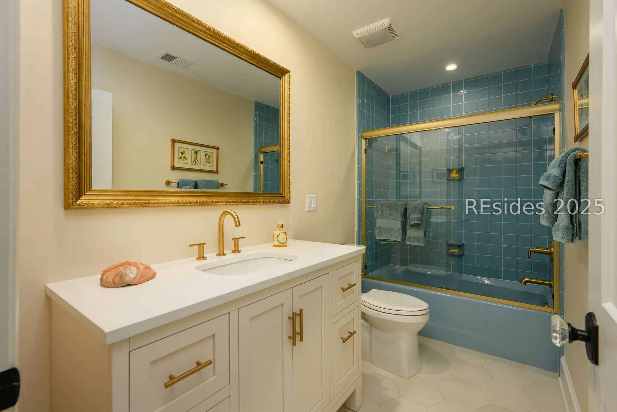 Property Slideshow image 33 of 43 | 25 towhee rd, Hilton Head Island, SC, 29926