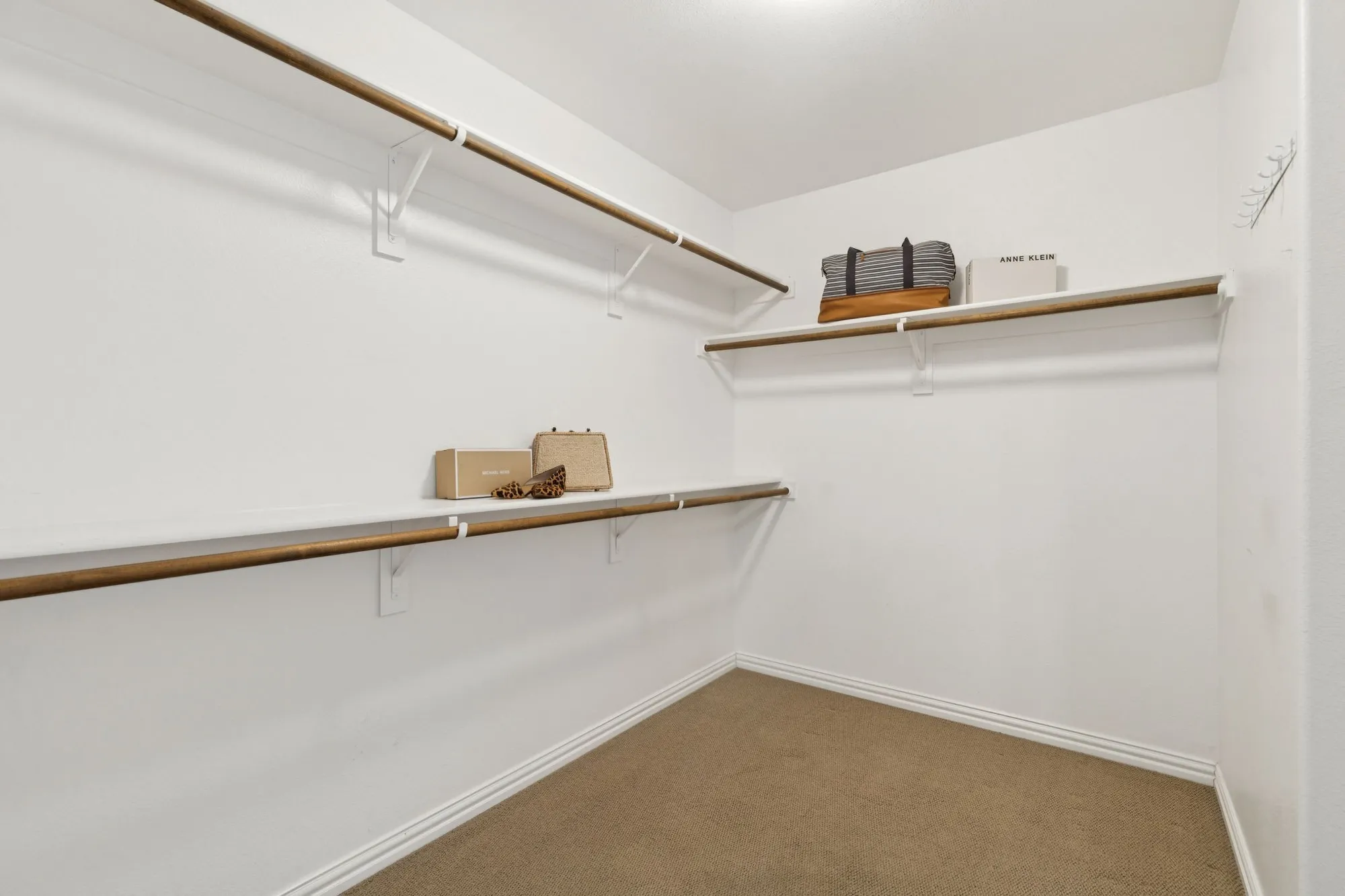 Property Slideshow image 18 of 37 | 11001 southerland dr, Denton, TX, 76207