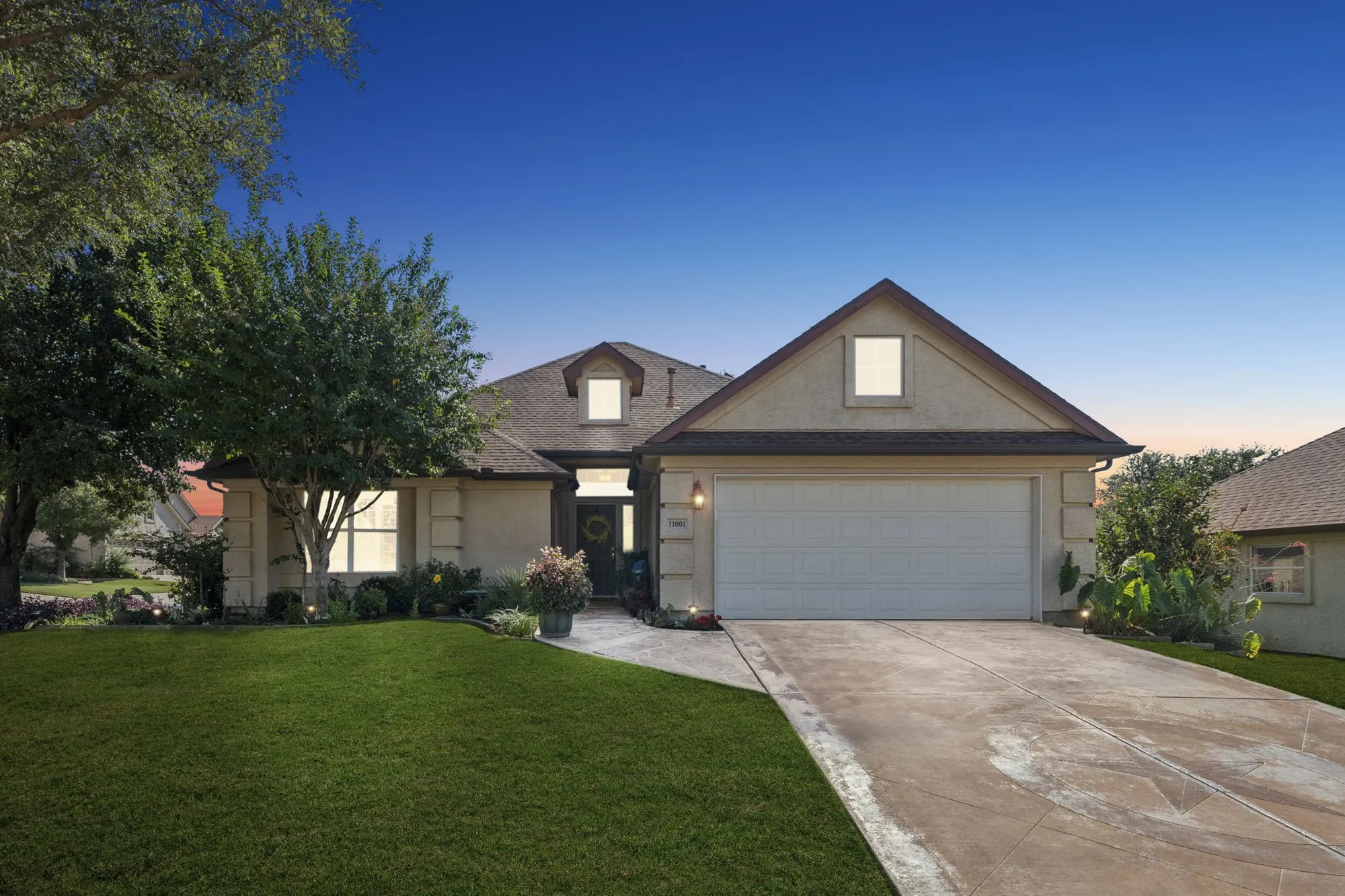 Property Slideshow image 28 of 37 | 11001 southerland dr, Denton, TX, 76207