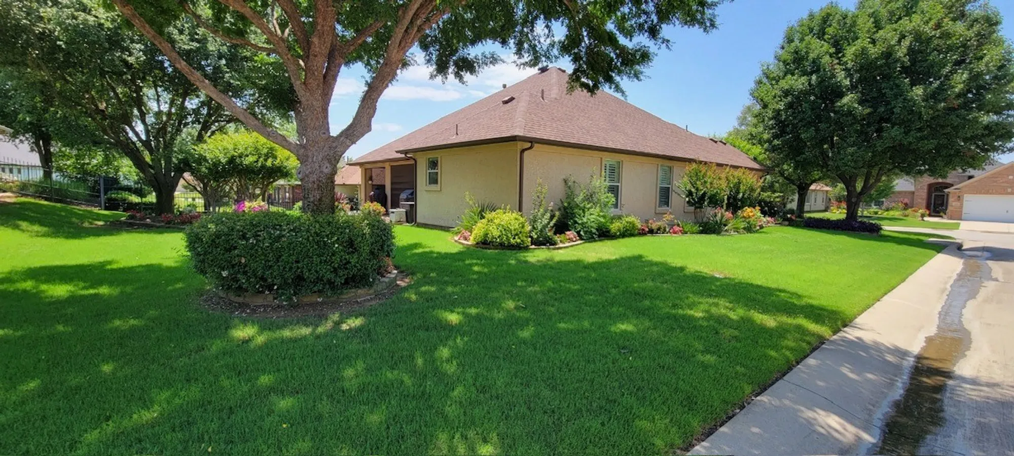 Property Slideshow image 29 of 37 | 11001 southerland dr, Denton, TX, 76207