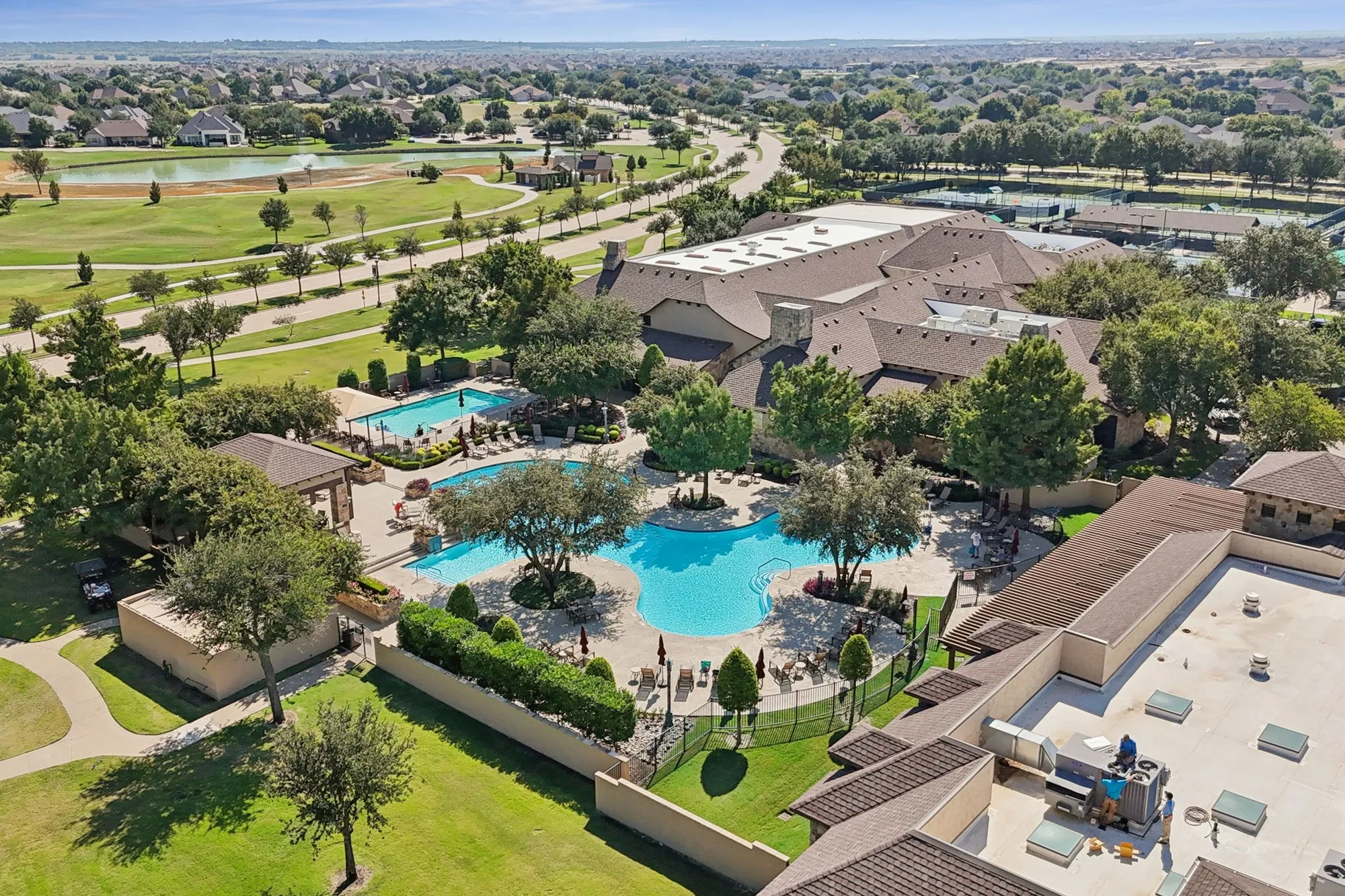 Property Slideshow image 31 of 37 | 11001 southerland dr, Denton, TX, 76207