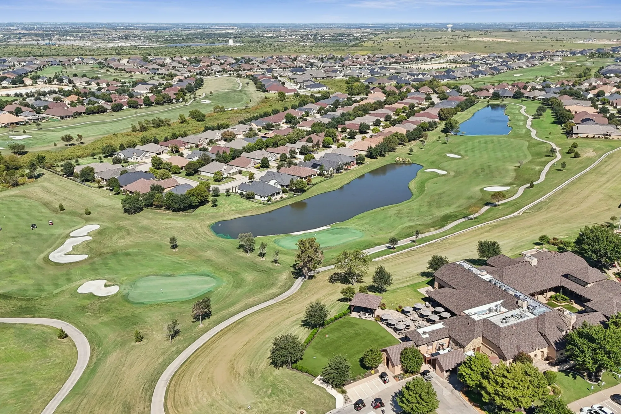 Property Slideshow image 32 of 37 | 11001 southerland dr, Denton, TX, 76207