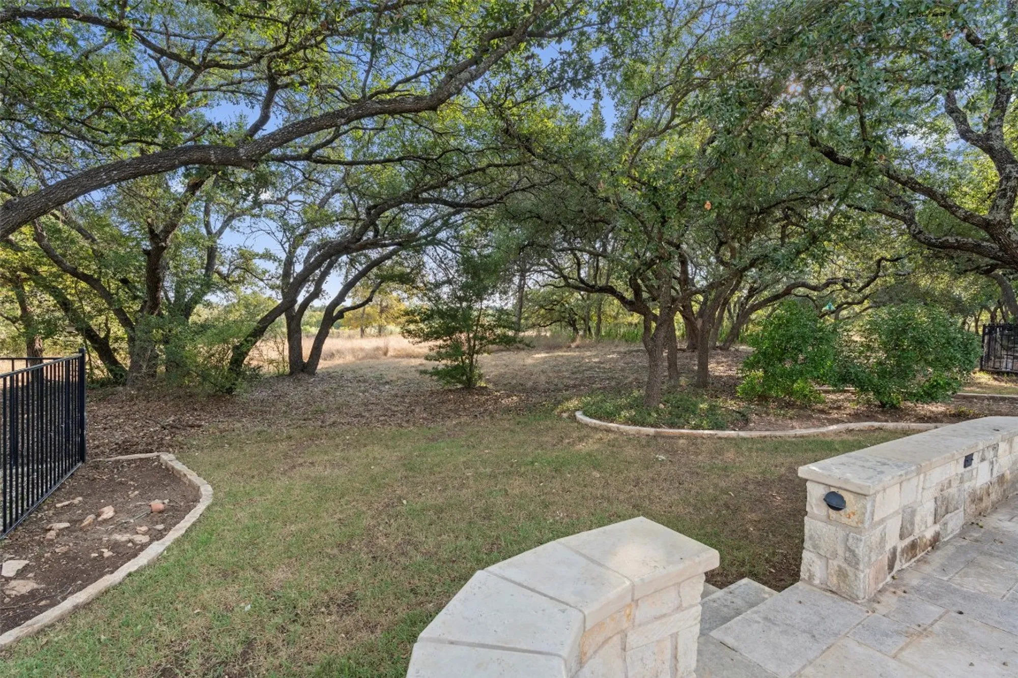 Property Slideshow image 1 of 40 | 200 san saba dr, Georgetown, TX, 78633