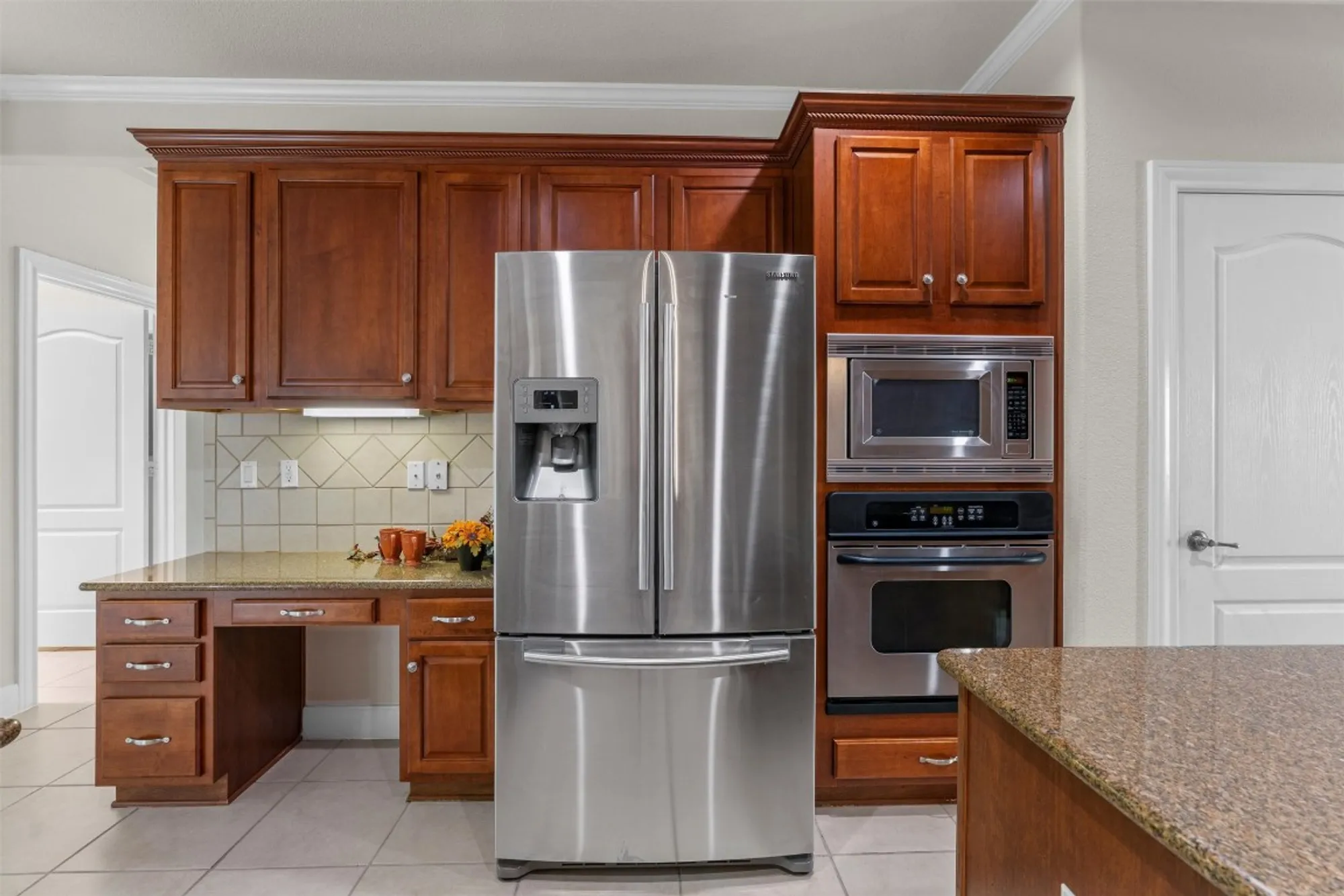 Property Slideshow image 20 of 40 | 200 san saba dr, Georgetown, TX, 78633