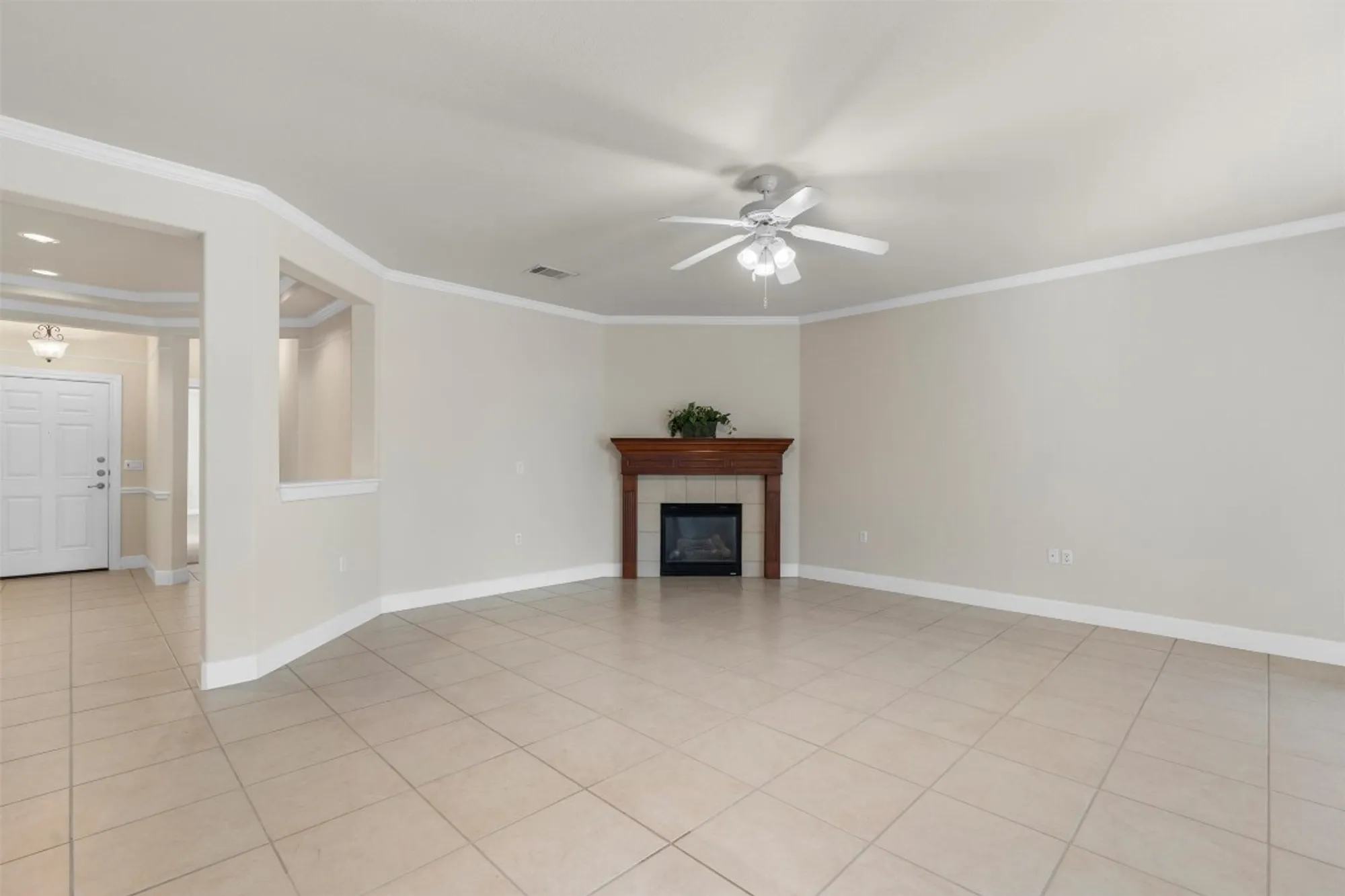 Property Slideshow image 9 of 40 | 200 san saba dr, Georgetown, TX, 78633