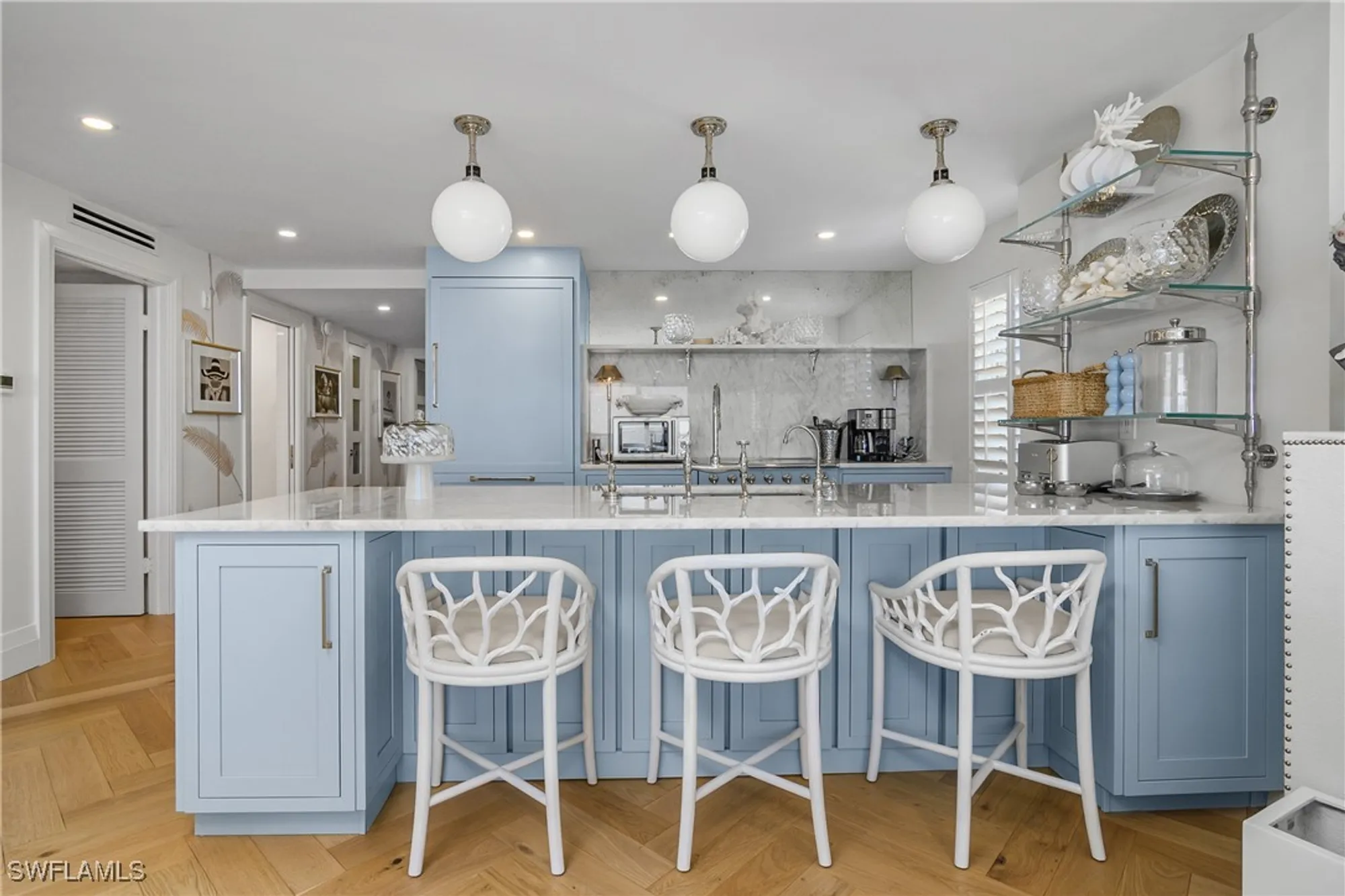 Property Slideshow image 12 of 41 | 3483 gulf shore blvd 502, Naples, FL, 34103