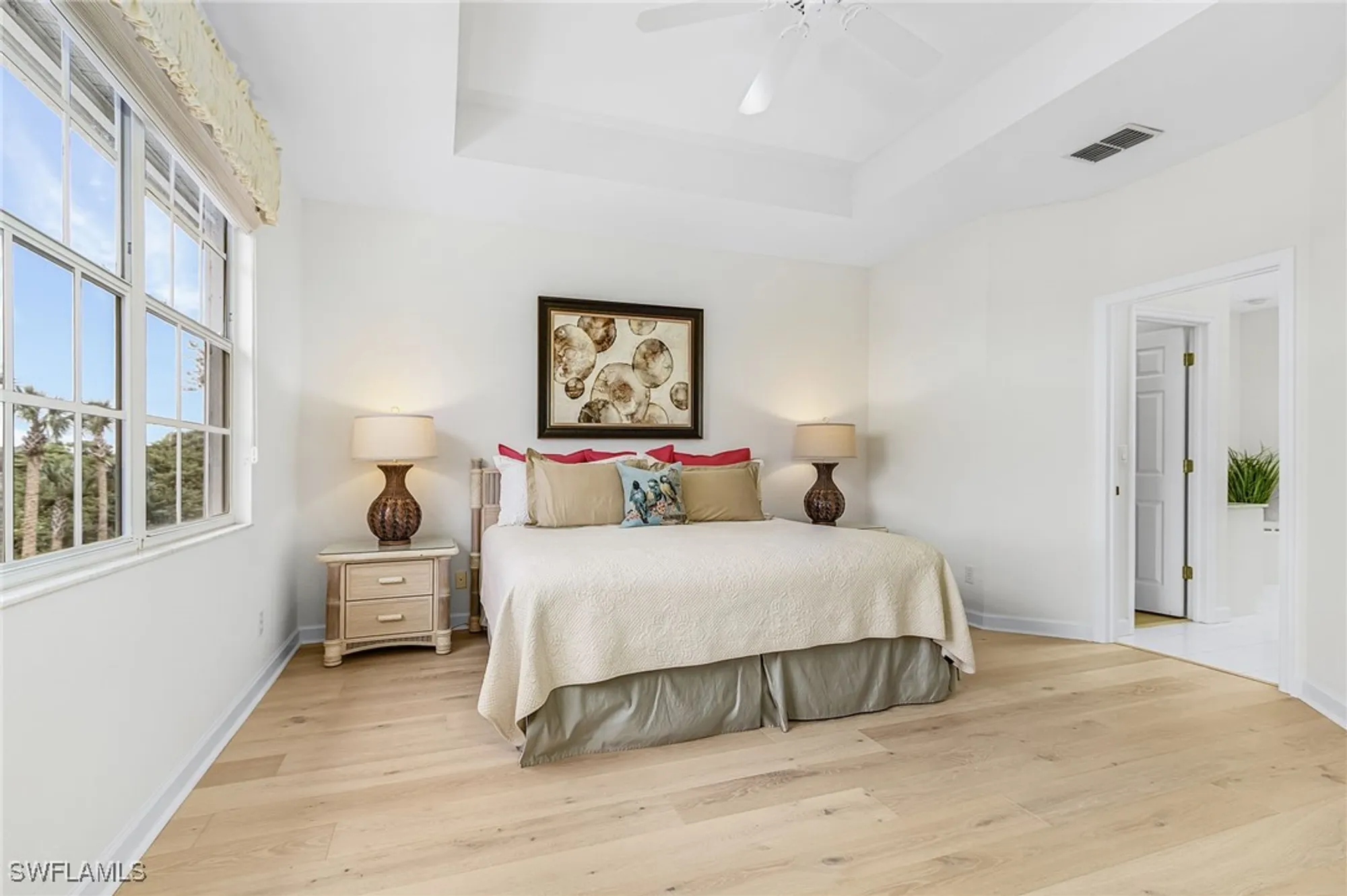 Property Slideshow image 13 of 38 | 25160 goldcrest dr 821, Bonita Springs, FL, 34134