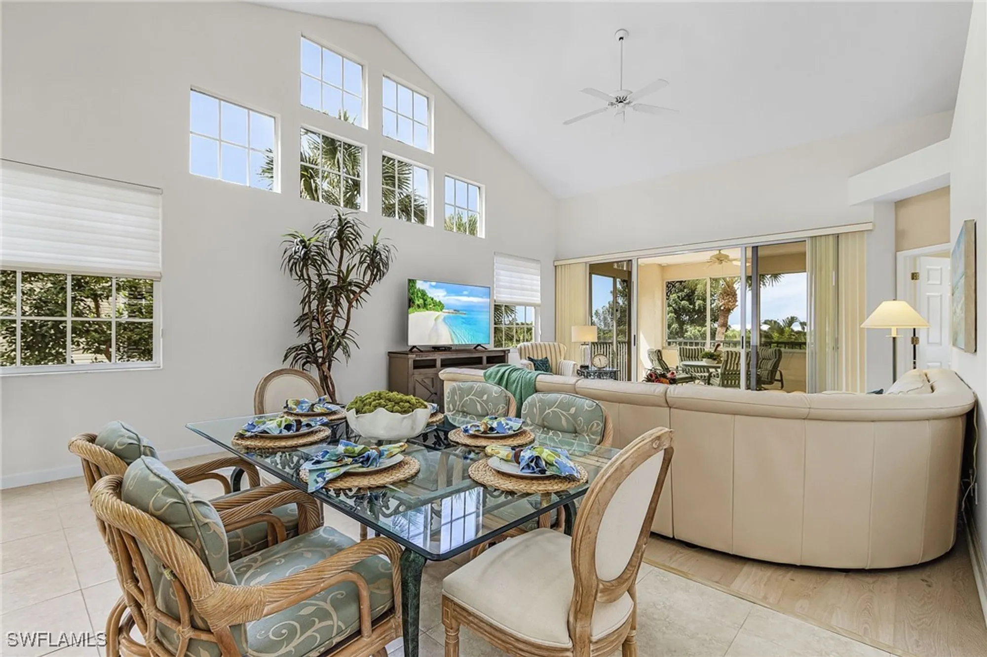Property Slideshow image 2 of 38 | 25160 goldcrest dr 821, Bonita Springs, FL, 34134