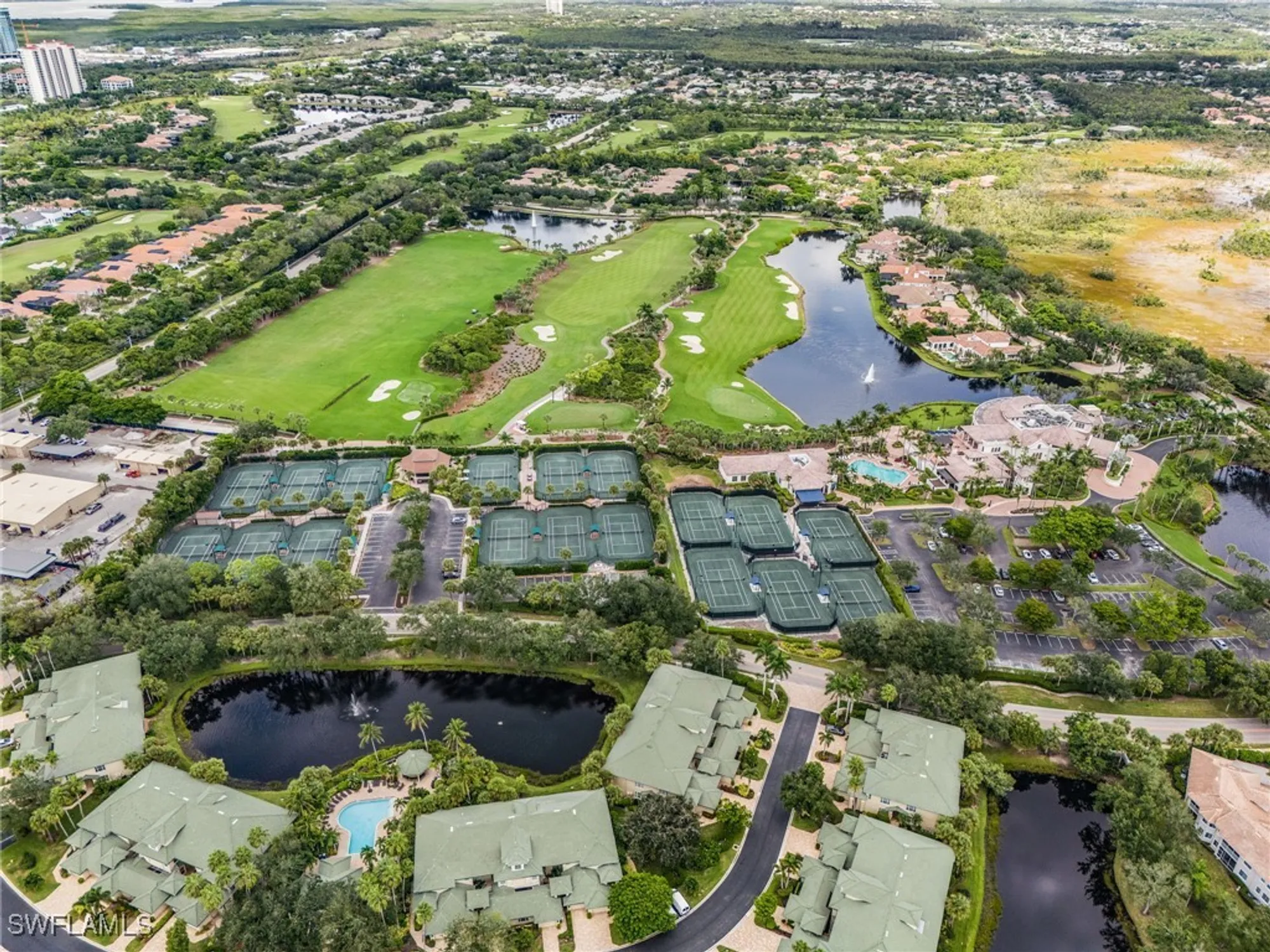 Property Slideshow image 37 of 38 | 25160 goldcrest dr 821, Bonita Springs, FL, 34134