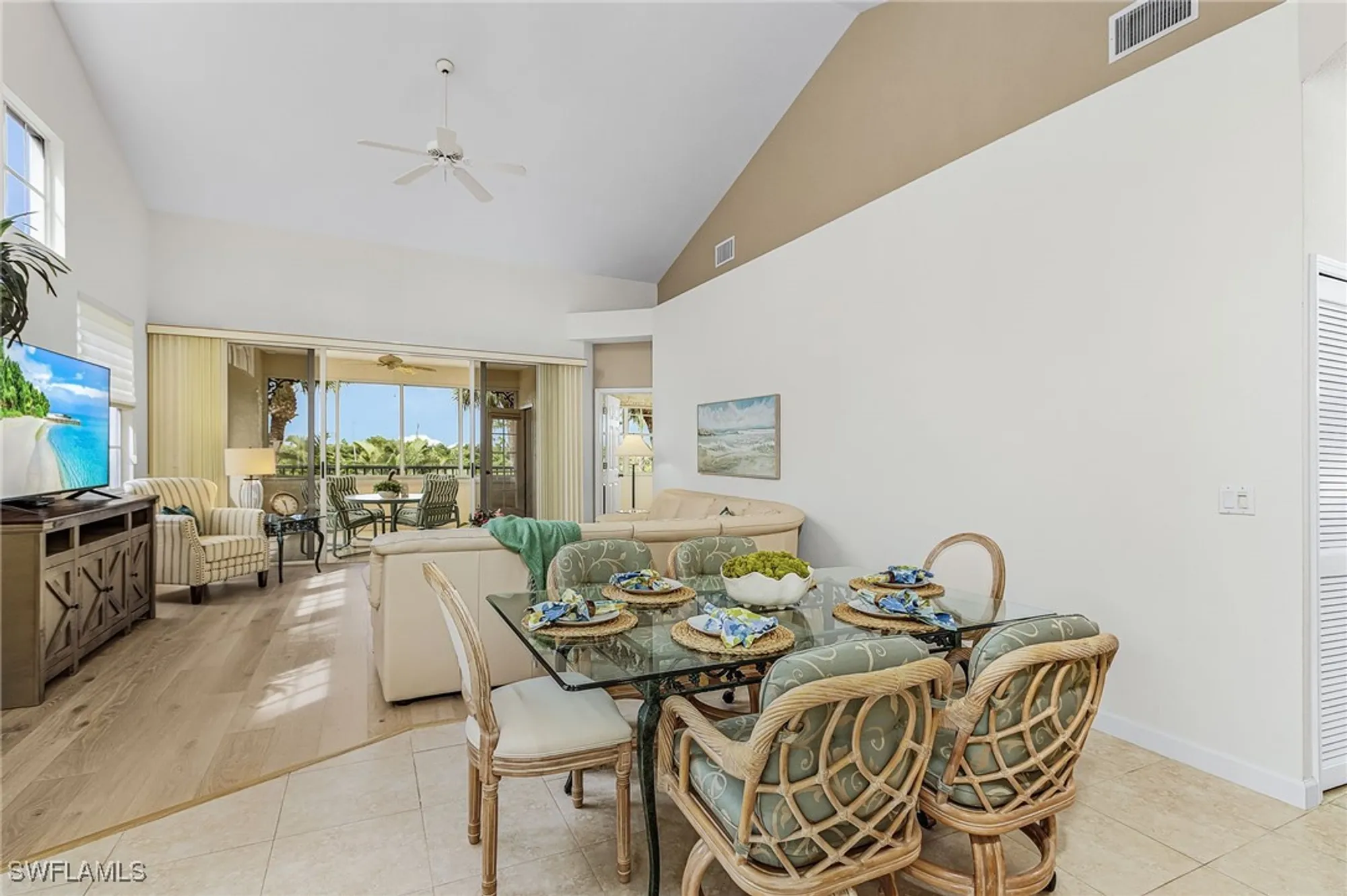 Property Slideshow image 7 of 38 | 25160 goldcrest dr 821, Bonita Springs, FL, 34134