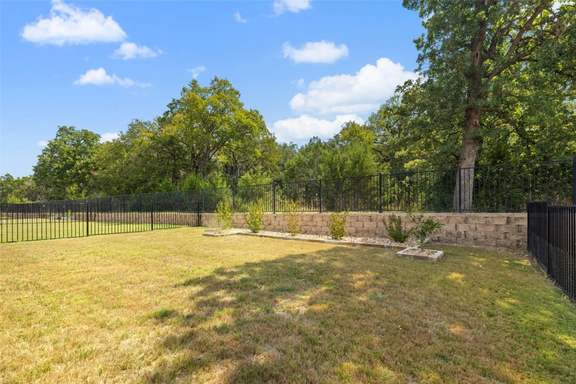 Property Slideshow image 24 of 35 | 233 hobby st, Georgetown, TX, 78633