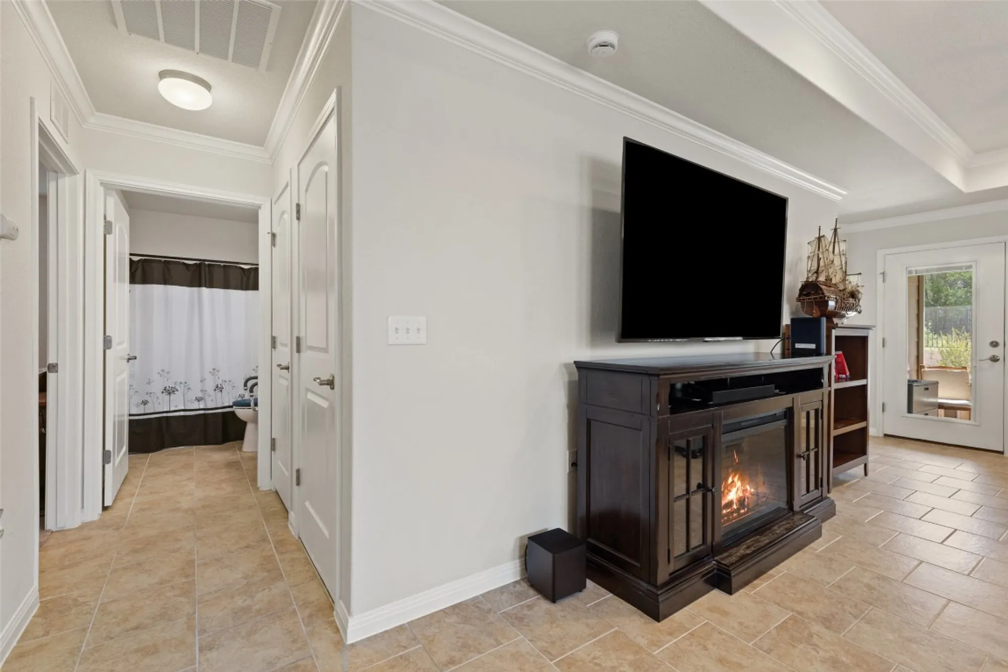 Property Slideshow image 28 of 35 | 233 hobby st, Georgetown, TX, 78633