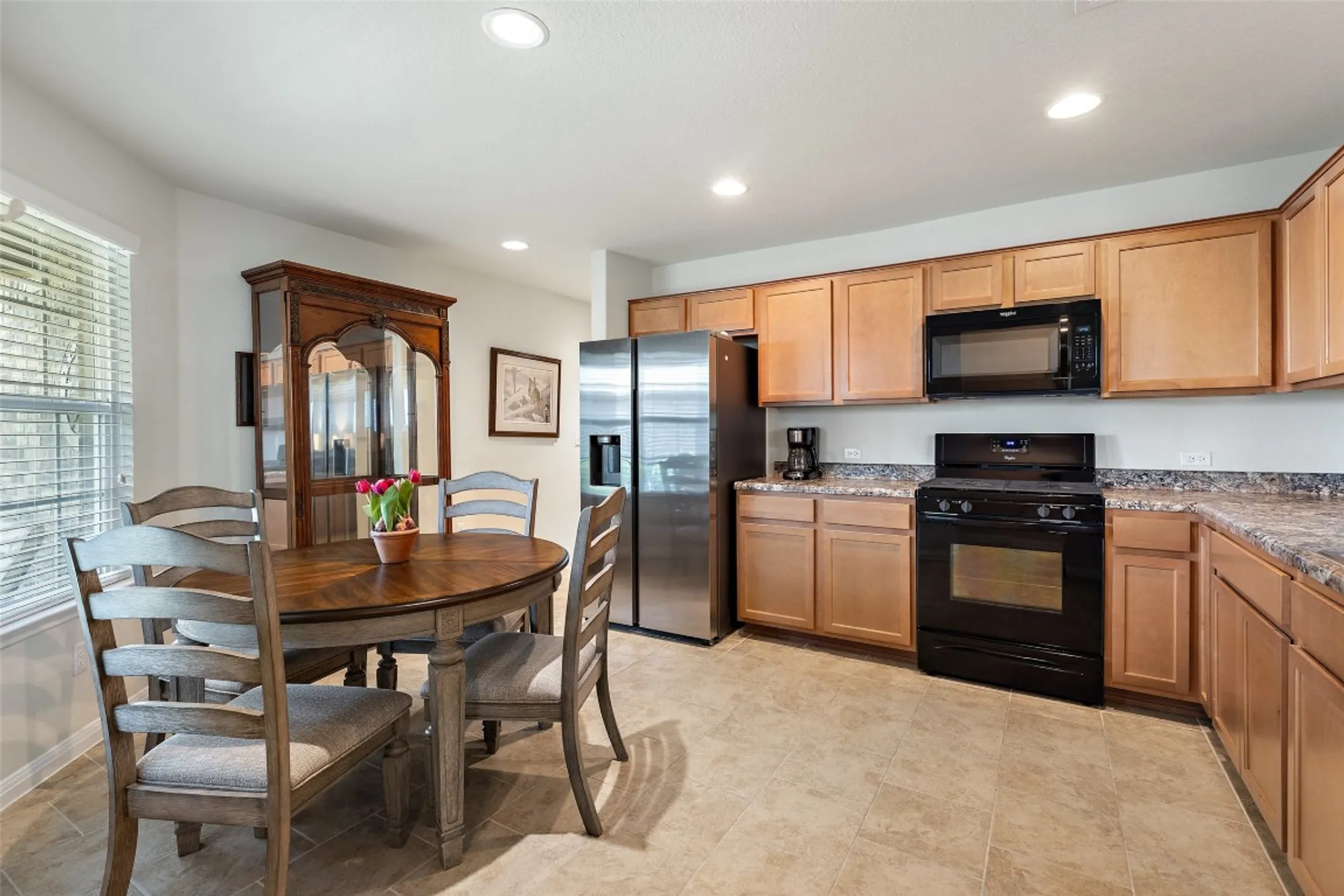 Property Slideshow image 2 of 35 | 233 hobby st, Georgetown, TX, 78633