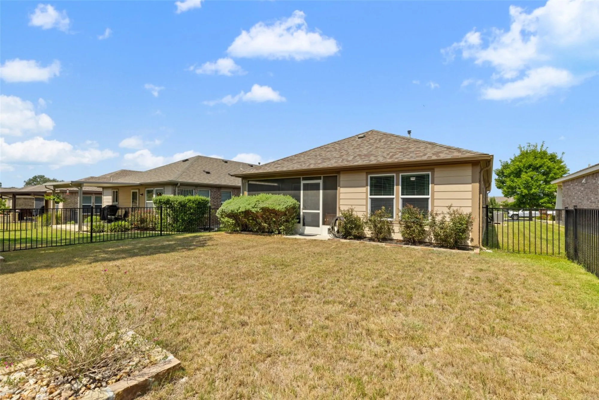 Property Slideshow image 23 of 35 | 233 hobby st, Georgetown, TX, 78633