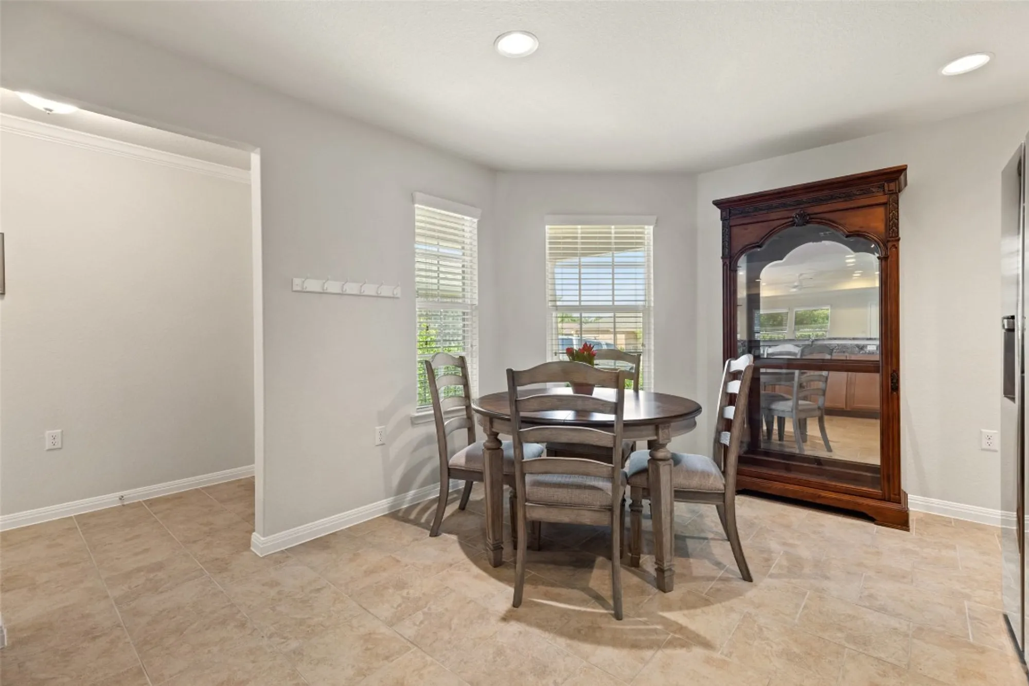 Property Slideshow image 5 of 35 | 233 hobby st, Georgetown, TX, 78633