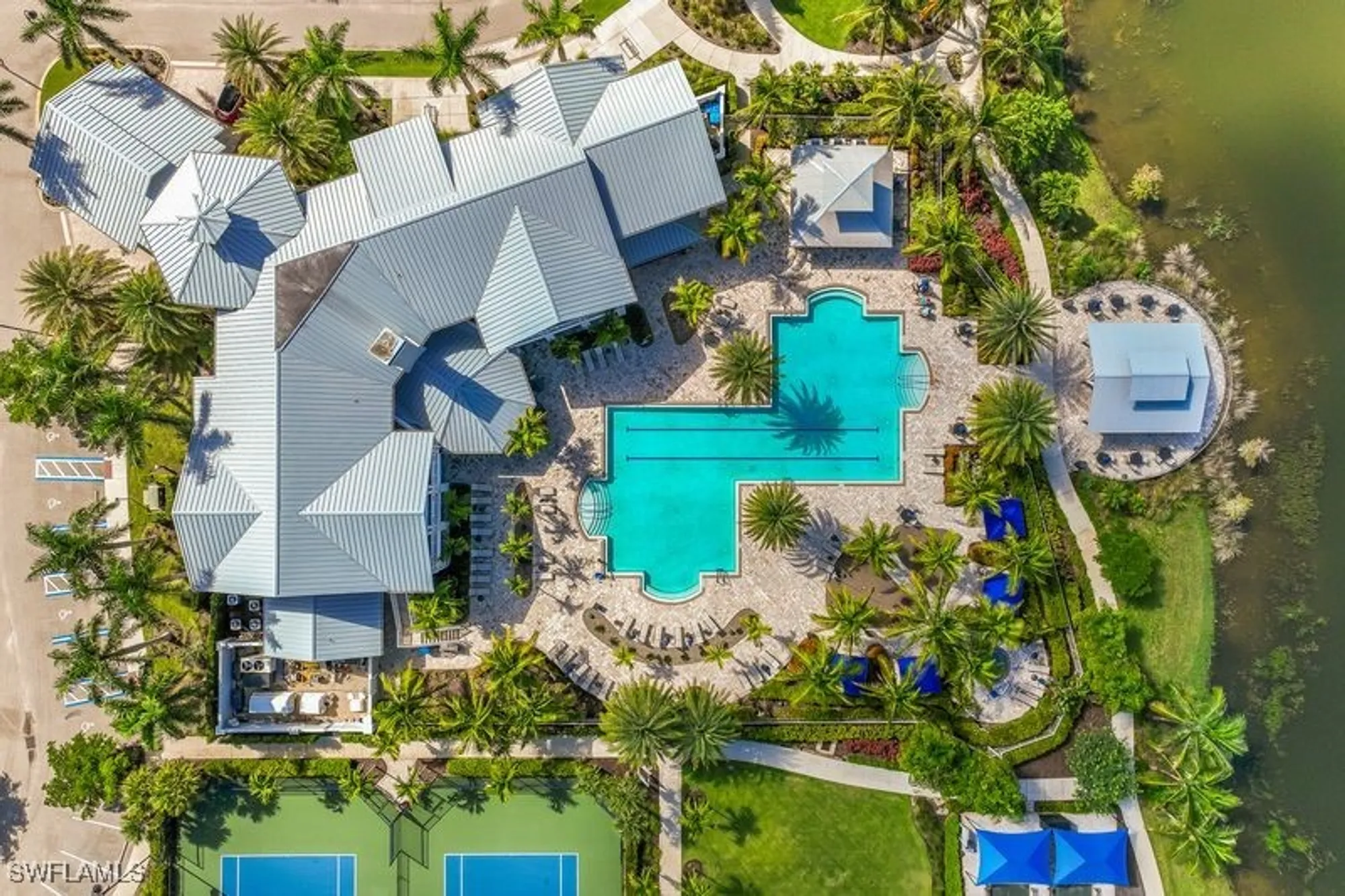 Property Slideshow image 20 of 30 | 20088 tavernier dr, Estero, FL, 33928