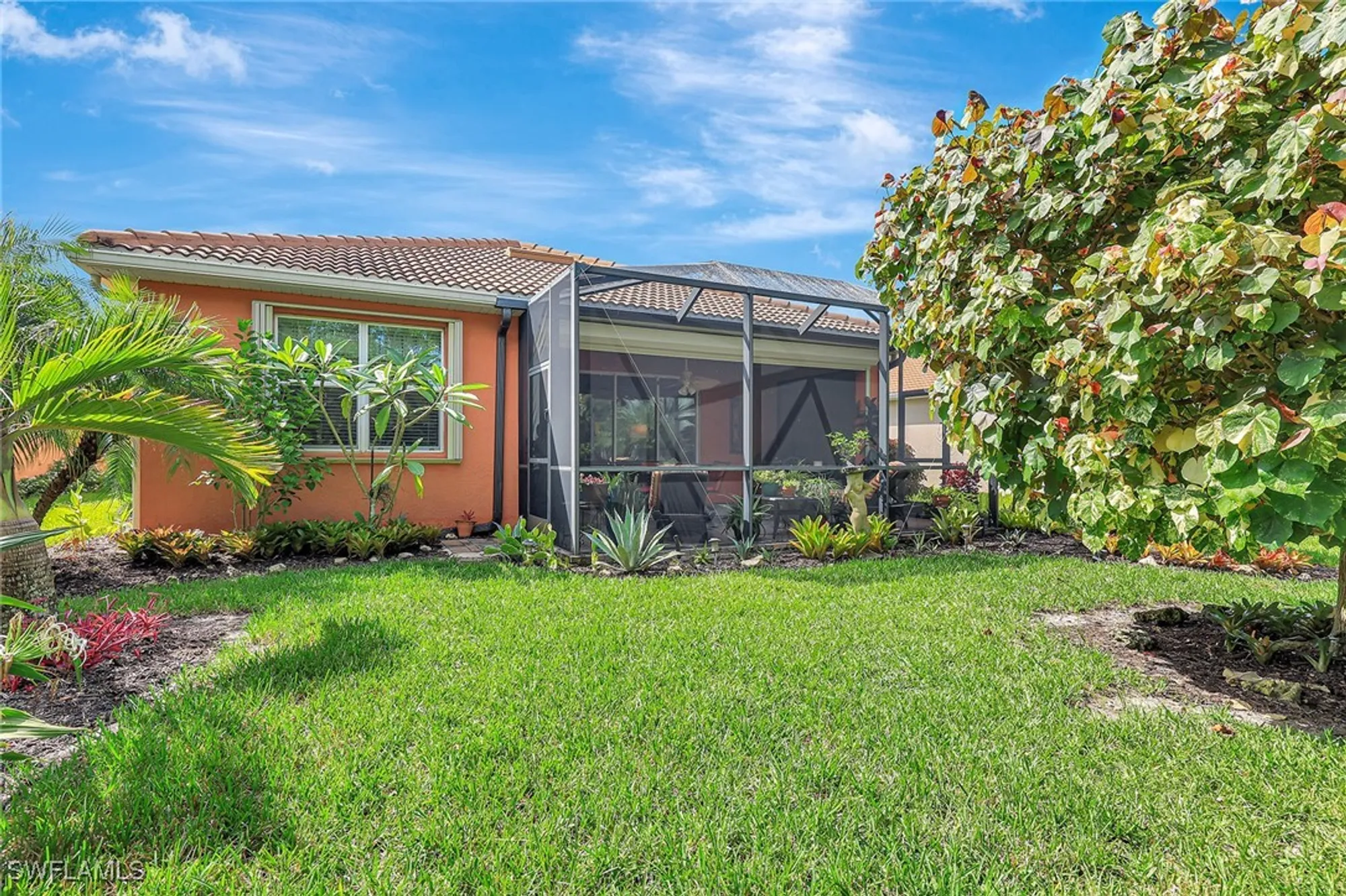 Property Slideshow image 19 of 29 | 10394 prato dr, Fort Myers, FL, 33913