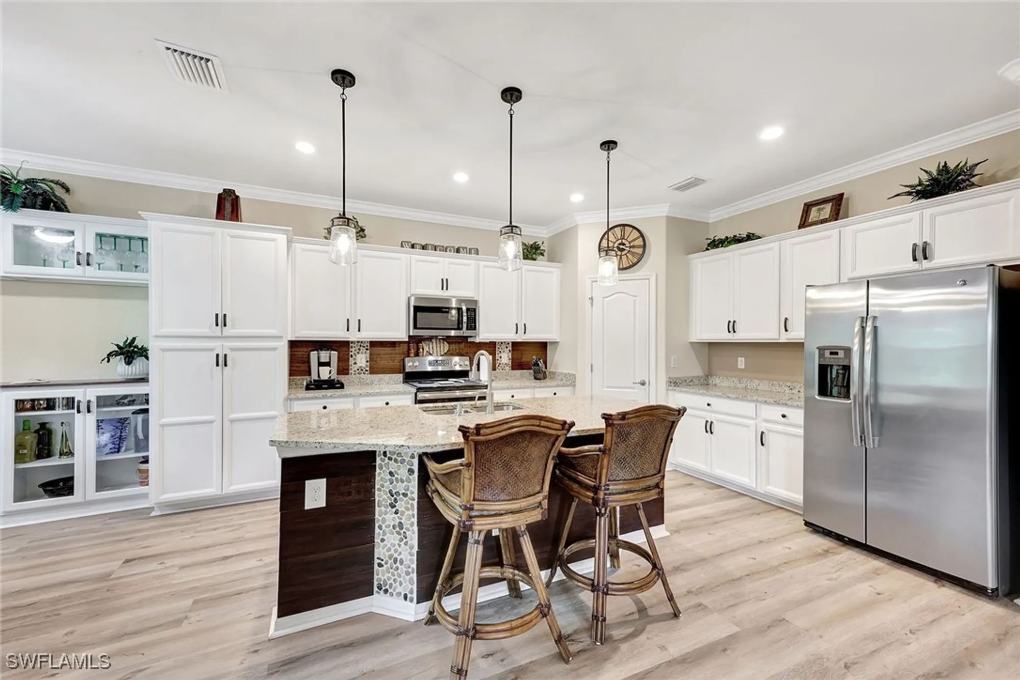 Property Slideshow image 6 of 29 | 10394 prato dr, Fort Myers, FL, 33913