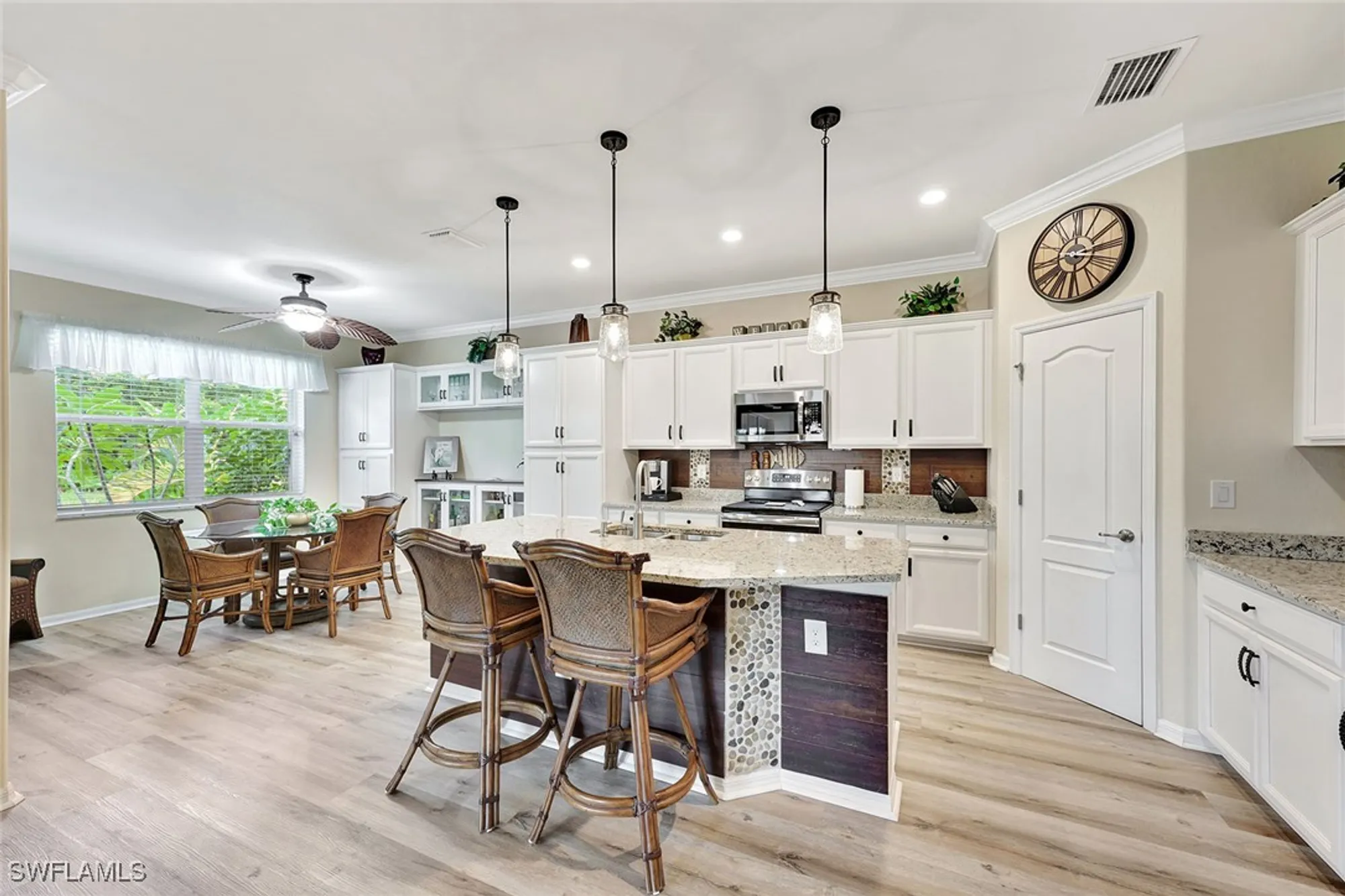 Property Slideshow image 8 of 29 | 10394 prato dr, Fort Myers, FL, 33913