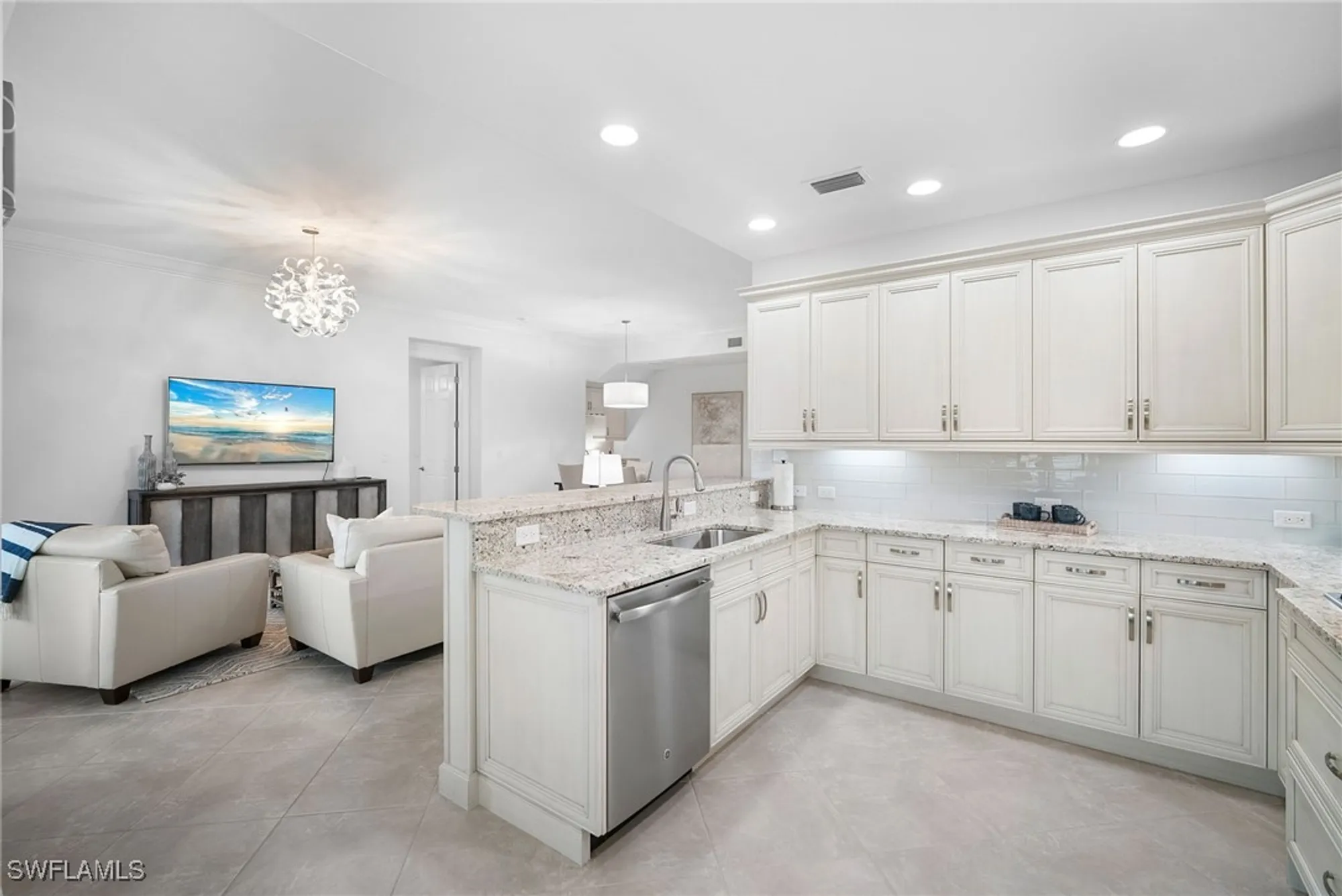 Property Slideshow image 14 of 39 | 8050 signature club cir unit 101, Naples, FL, 34113