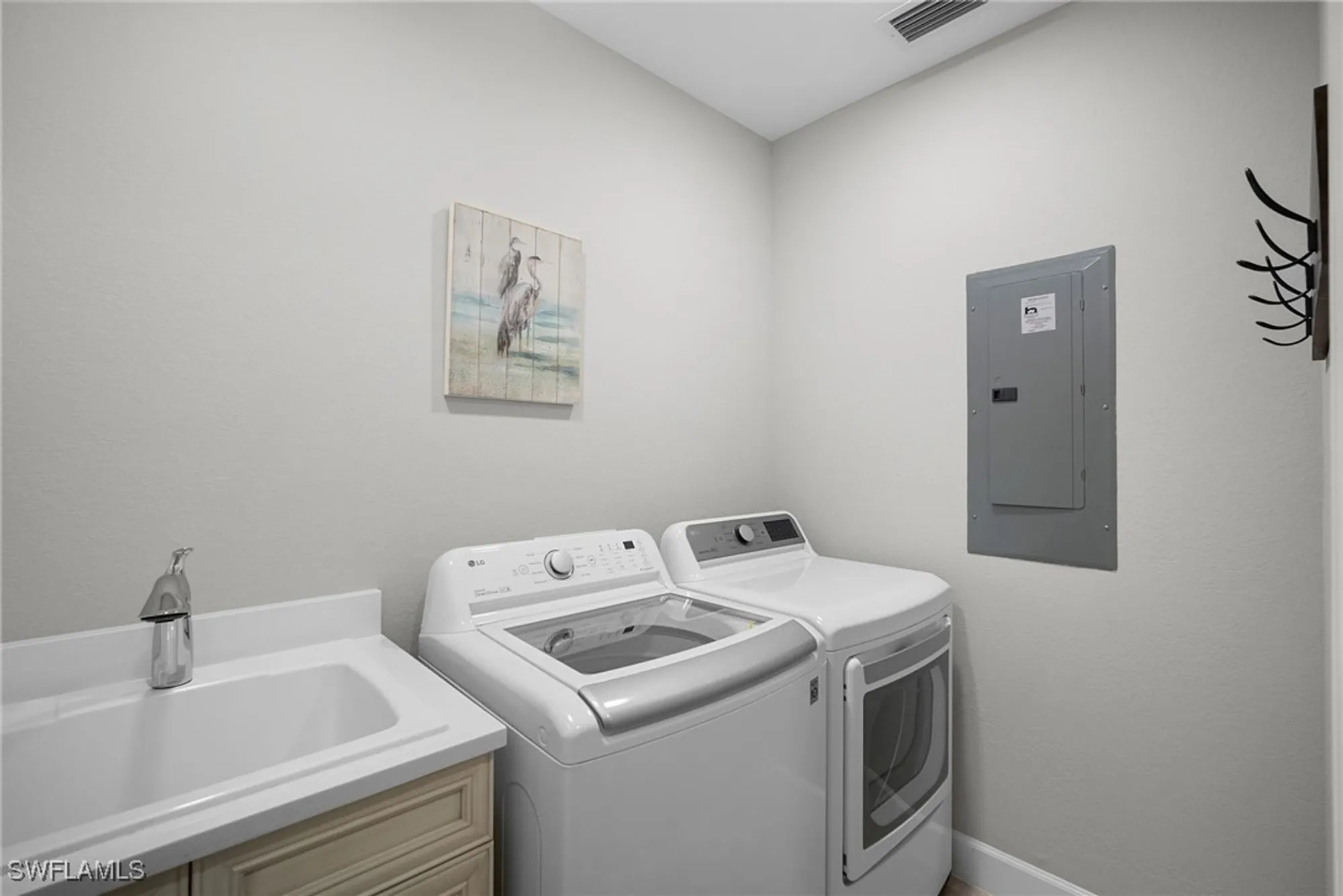 Property Slideshow image 28 of 39 | 8050 signature club cir unit 101, Naples, FL, 34113