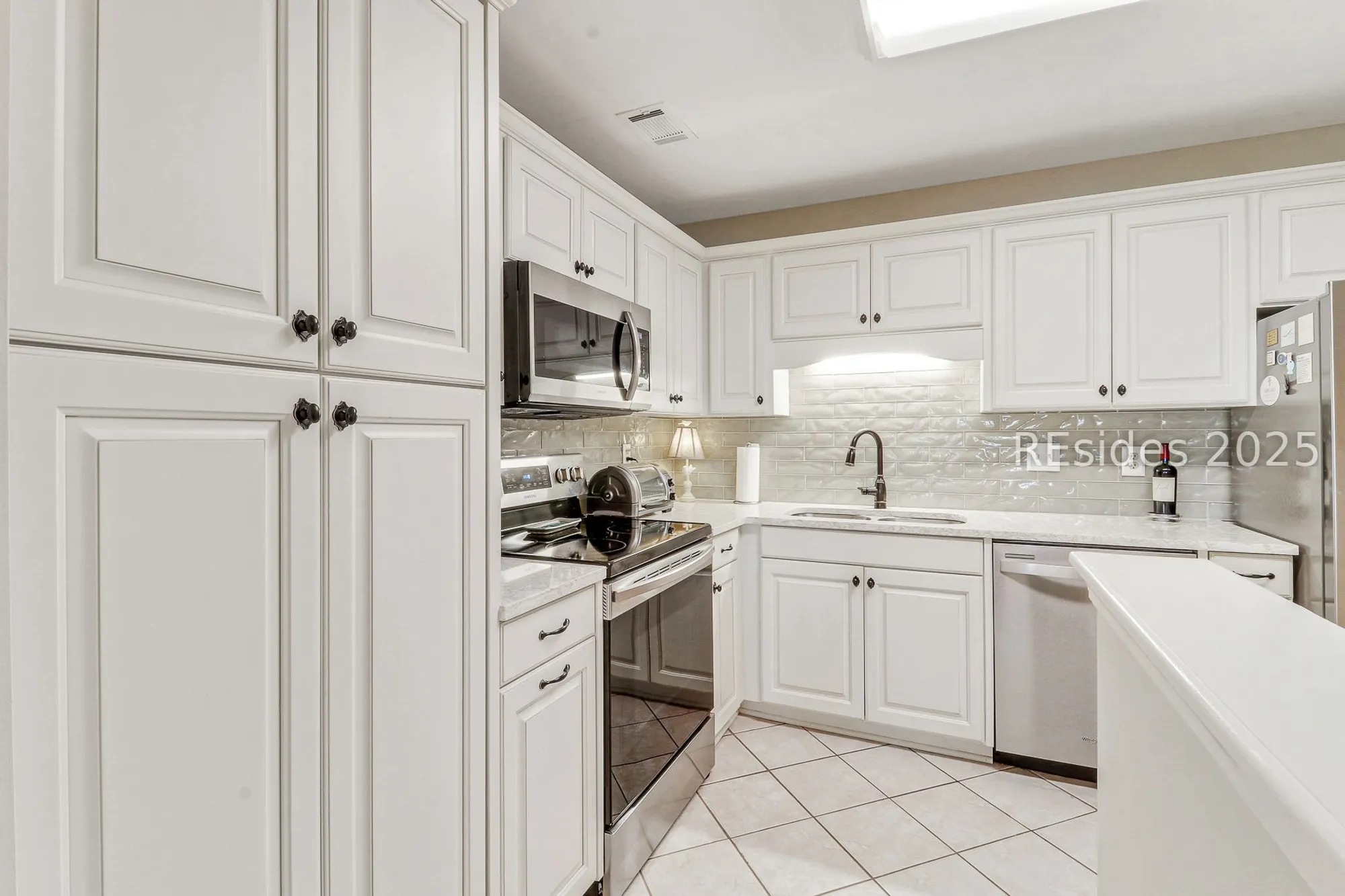 Property Slideshow image 20 of 60 | 73 skull creek dr # 117, Hilton Head Island, SC, 29926