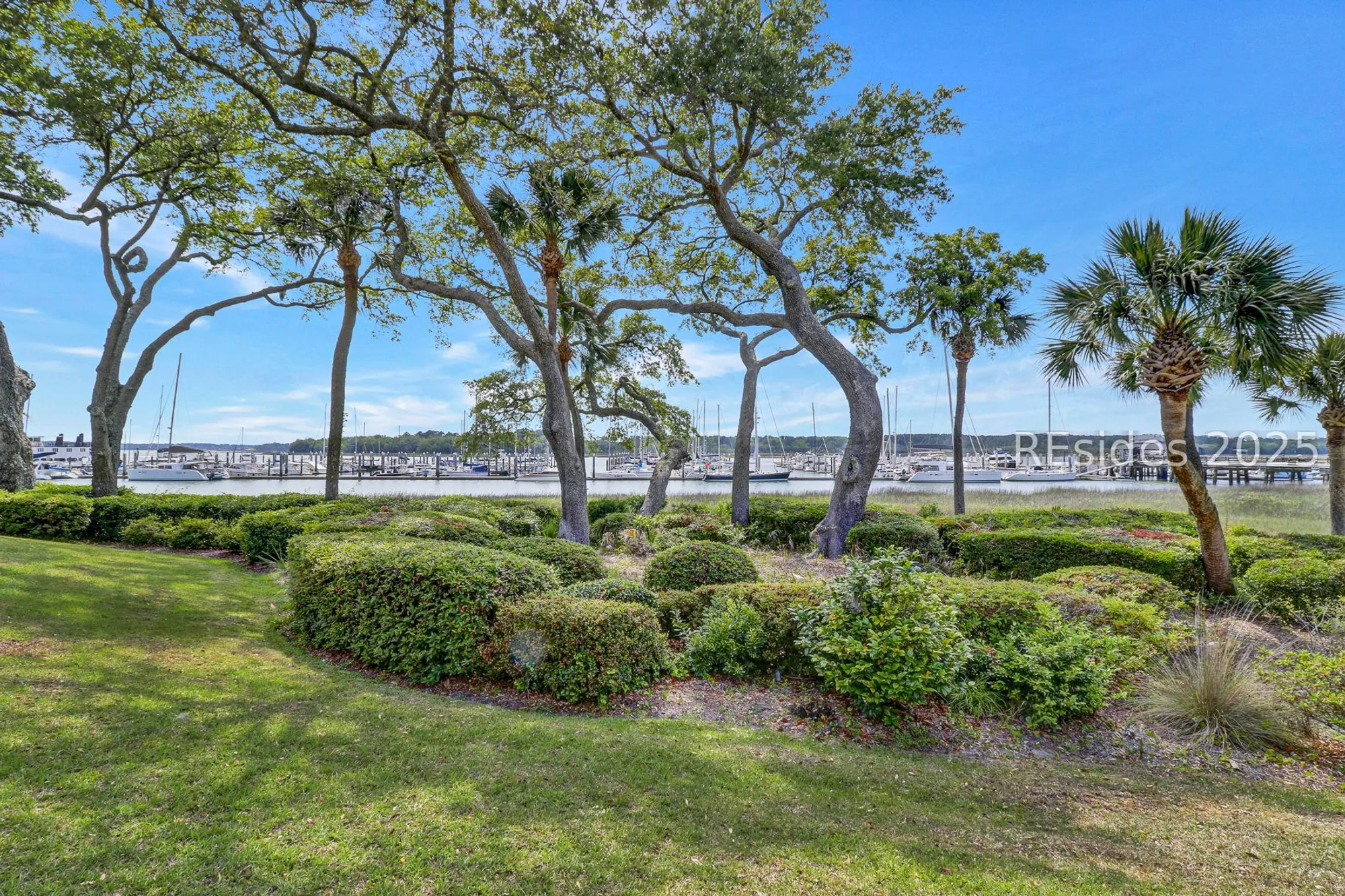 Property Slideshow image 37 of 60 | 73 skull creek dr # 117, Hilton Head Island, SC, 29926