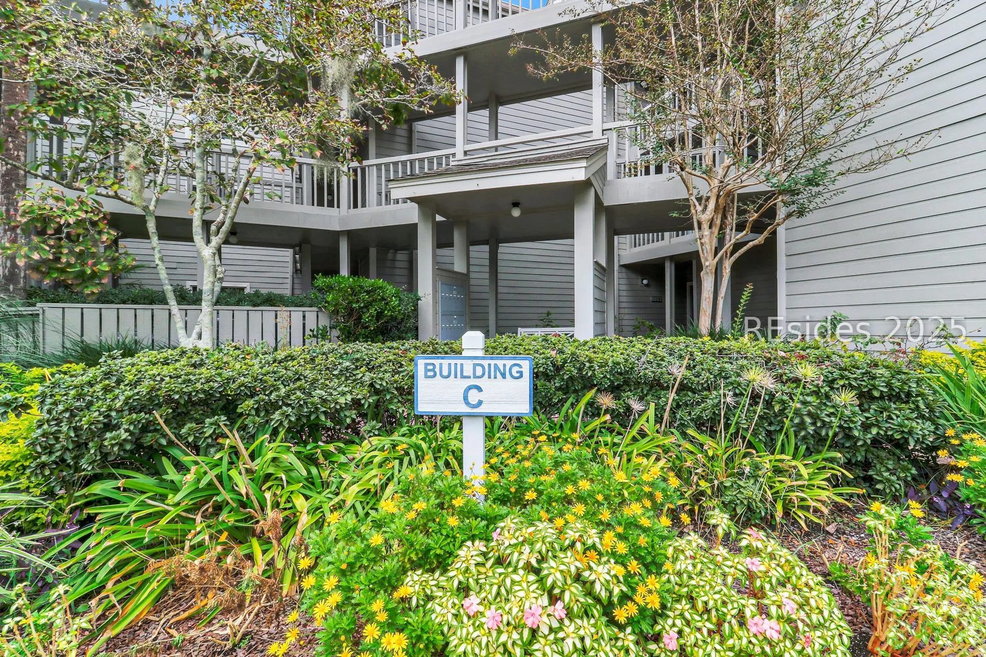 Property Slideshow image 4 of 60 | 73 skull creek dr # 117, Hilton Head Island, SC, 29926
