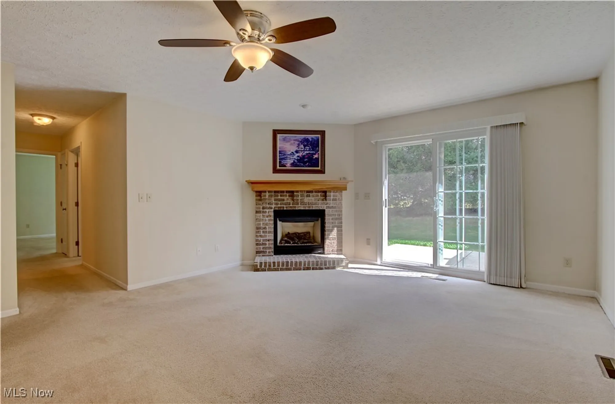 Property Slideshow image 6 of 29 | 327 breckenridge oval, Elyria, OH, 44035