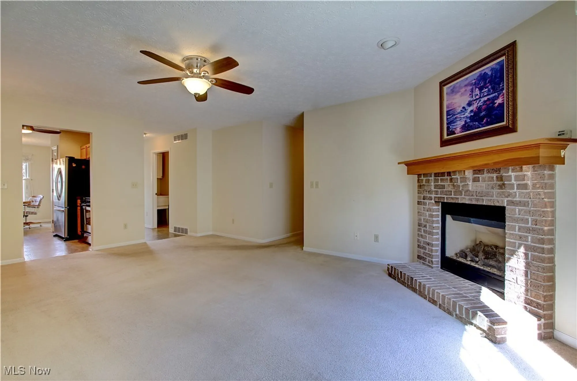 Property Slideshow image 8 of 29 | 327 breckenridge oval, Elyria, OH, 44035