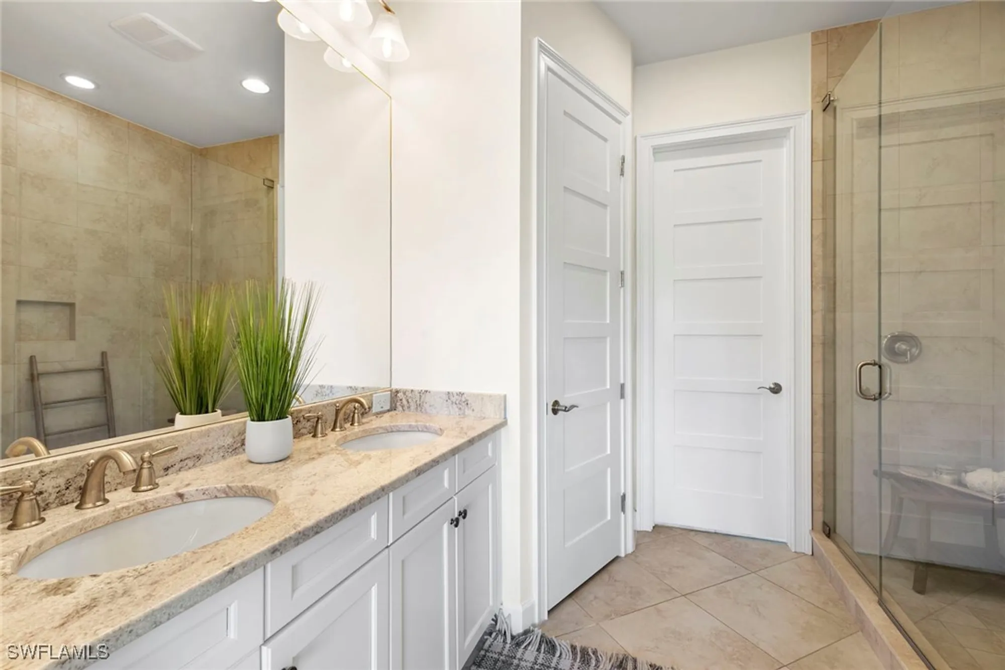 Property Slideshow image 24 of 48 | 6565 dominica dr 201, Naples, FL, 34113