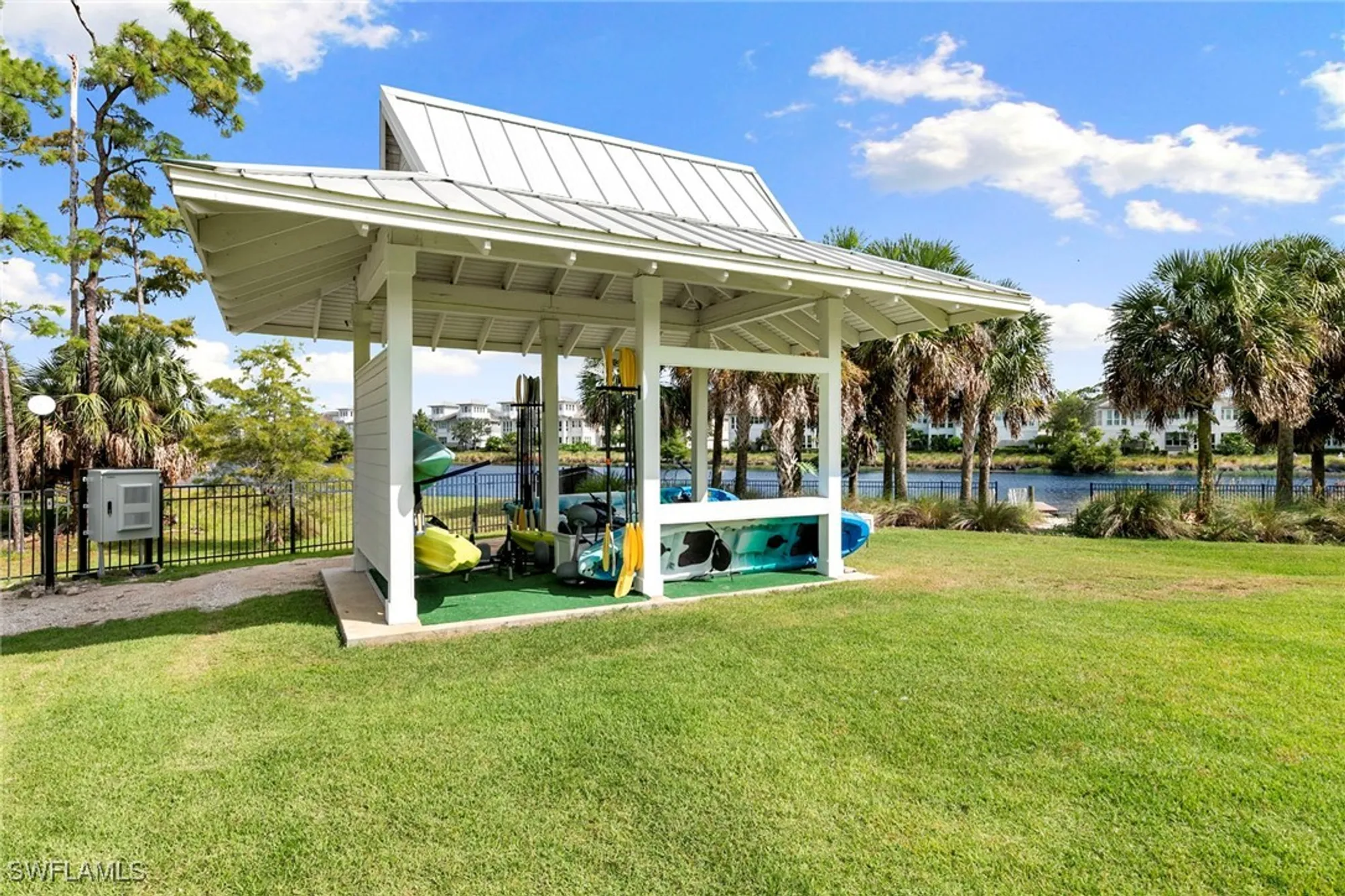 Property Slideshow image 37 of 48 | 6565 dominica dr 201, Naples, FL, 34113