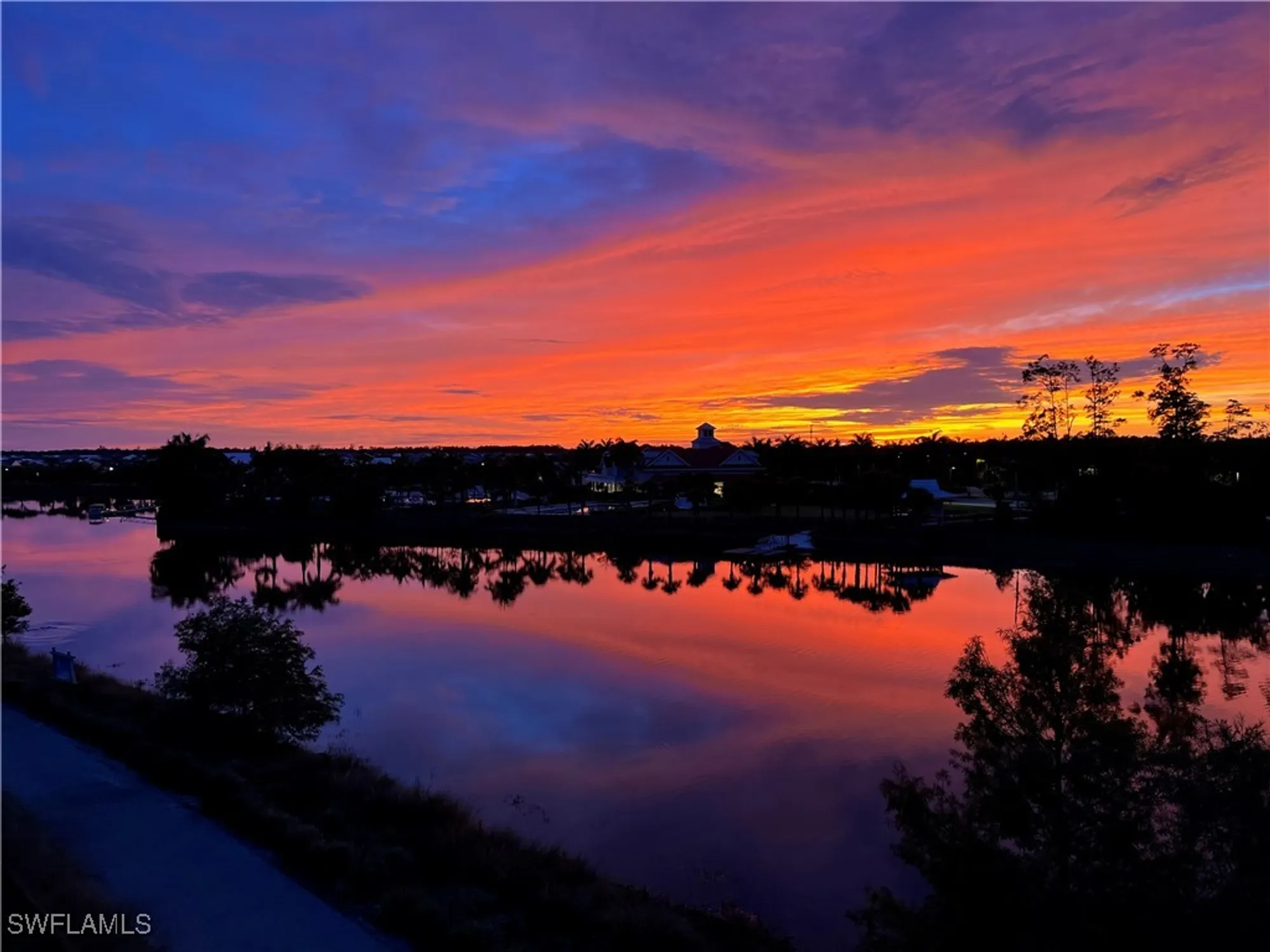 Property Slideshow image 4 of 48 | 6565 dominica dr 201, Naples, FL, 34113