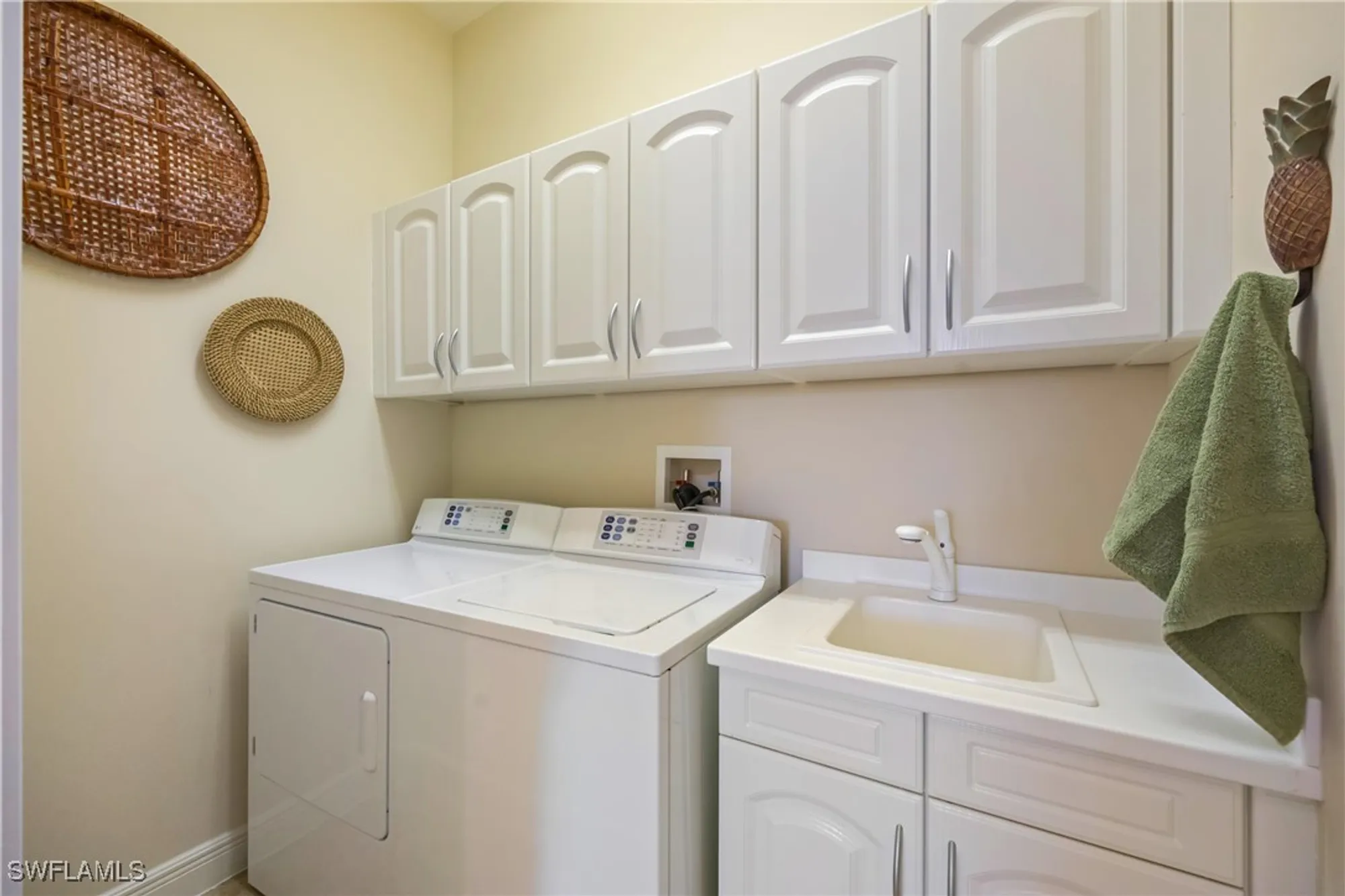 Property Slideshow image 26 of 36 | 545 avellino isles cir # 202, Naples, FL, 34119