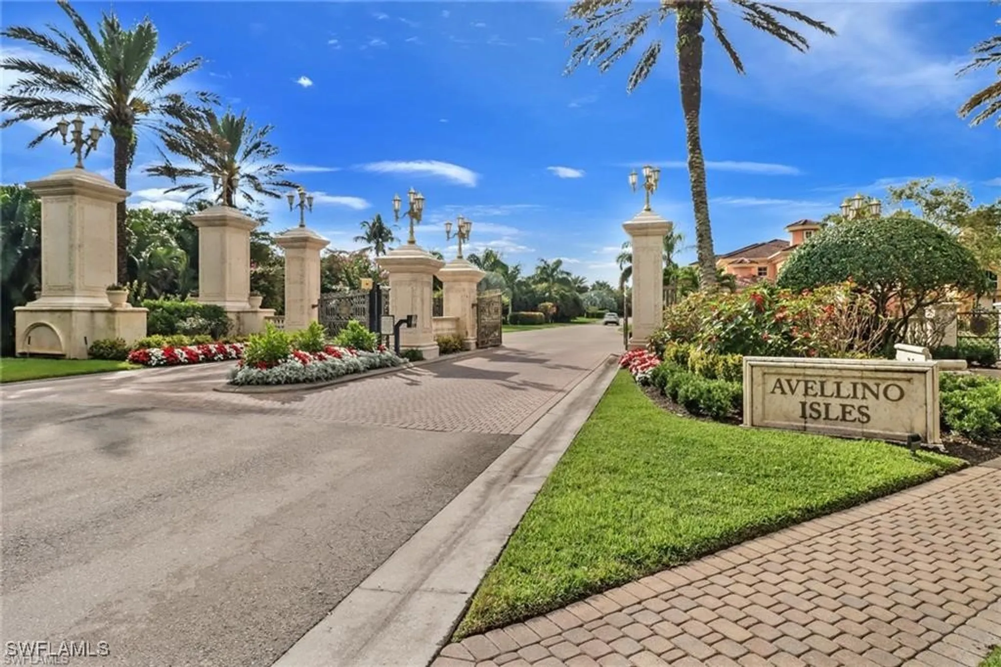 Property Slideshow image 32 of 36 | 545 avellino isles cir # 202, Naples, FL, 34119