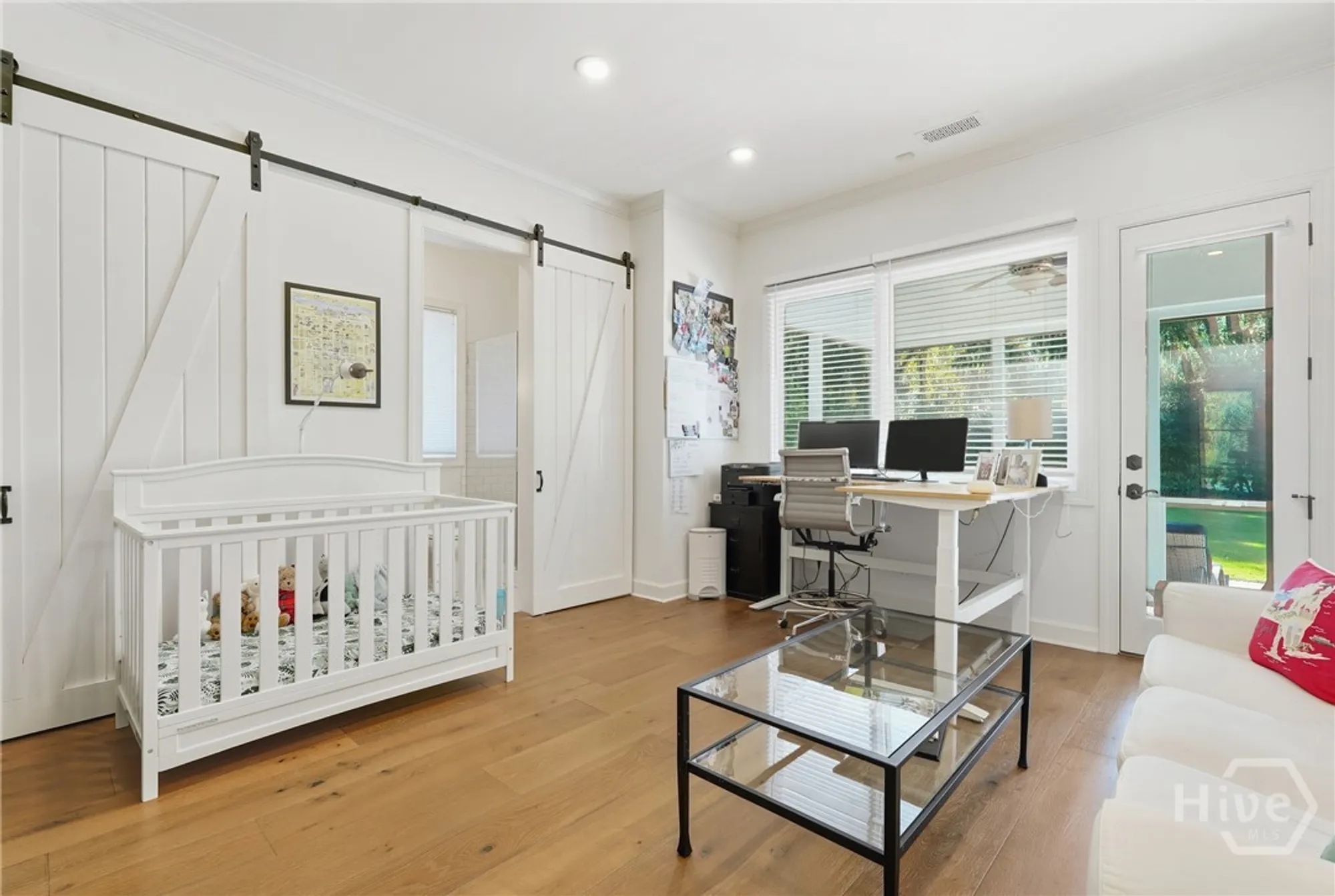 Property Slideshow image 28 of 51 | 2 priory rd, Savannah, GA, 31411