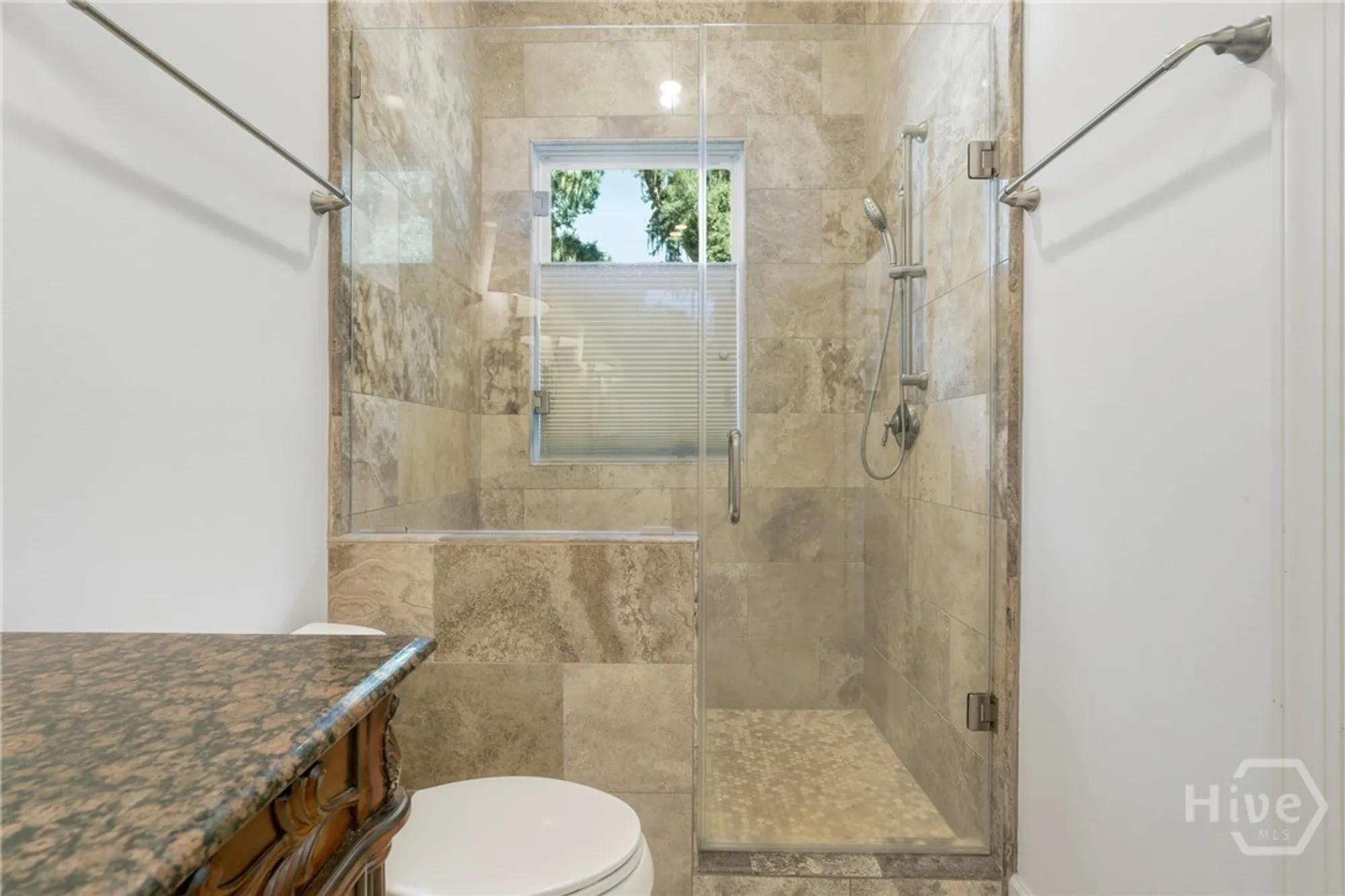 Property Slideshow image 36 of 51 | 2 priory rd, Savannah, GA, 31411