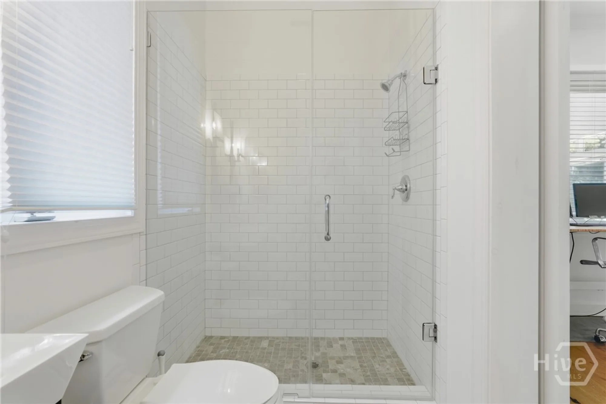 Property Slideshow image 32 of 51 | 2 priory rd, Savannah, GA, 31411