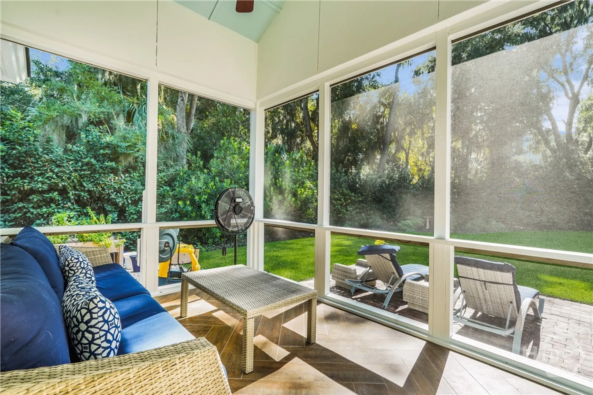 Property Slideshow image 44 of 51 | 2 priory rd, Savannah, GA, 31411