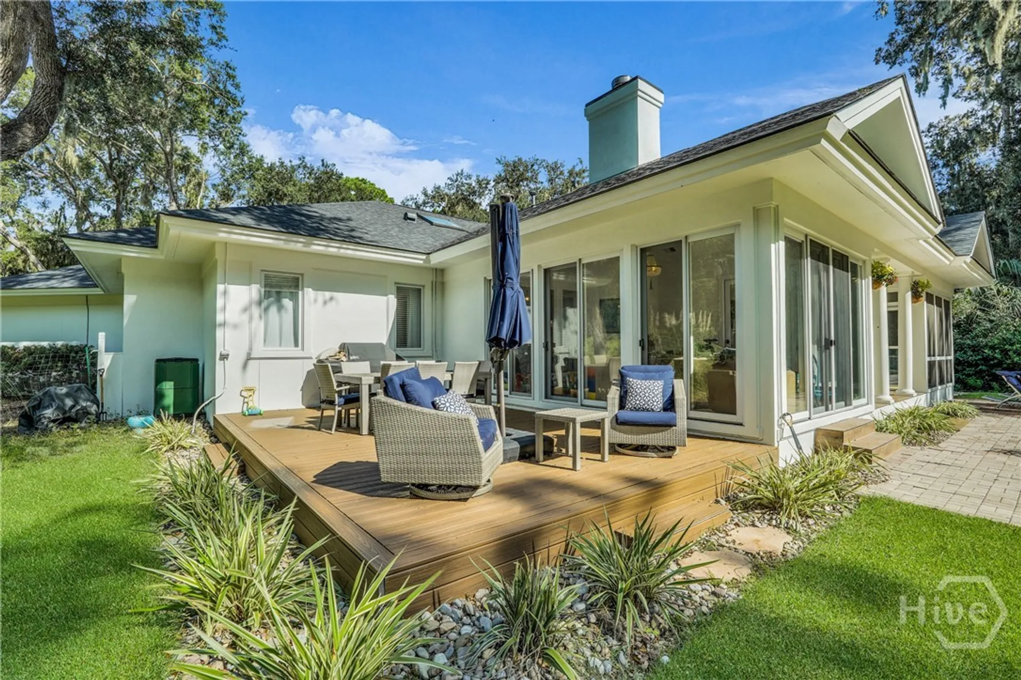 Property Slideshow image 46 of 51 | 2 priory rd, Savannah, GA, 31411