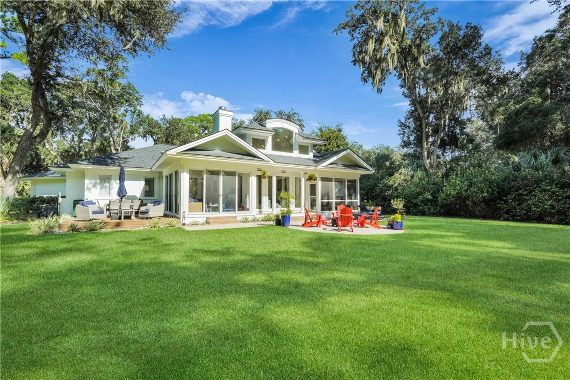 Property Slideshow image 49 of 51 | 2 priory rd, Savannah, GA, 31411