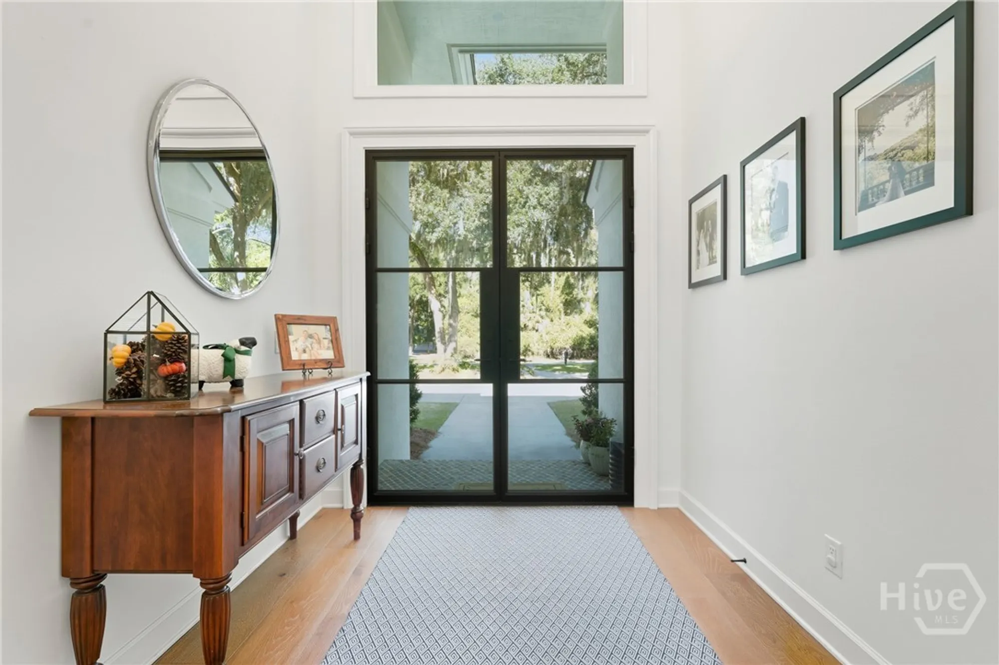 Property Slideshow image 5 of 51 | 2 priory rd, Savannah, GA, 31411