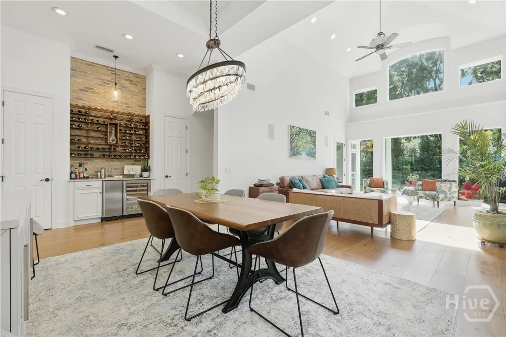 Property Slideshow image 8 of 51 | 2 priory rd, Savannah, GA, 31411