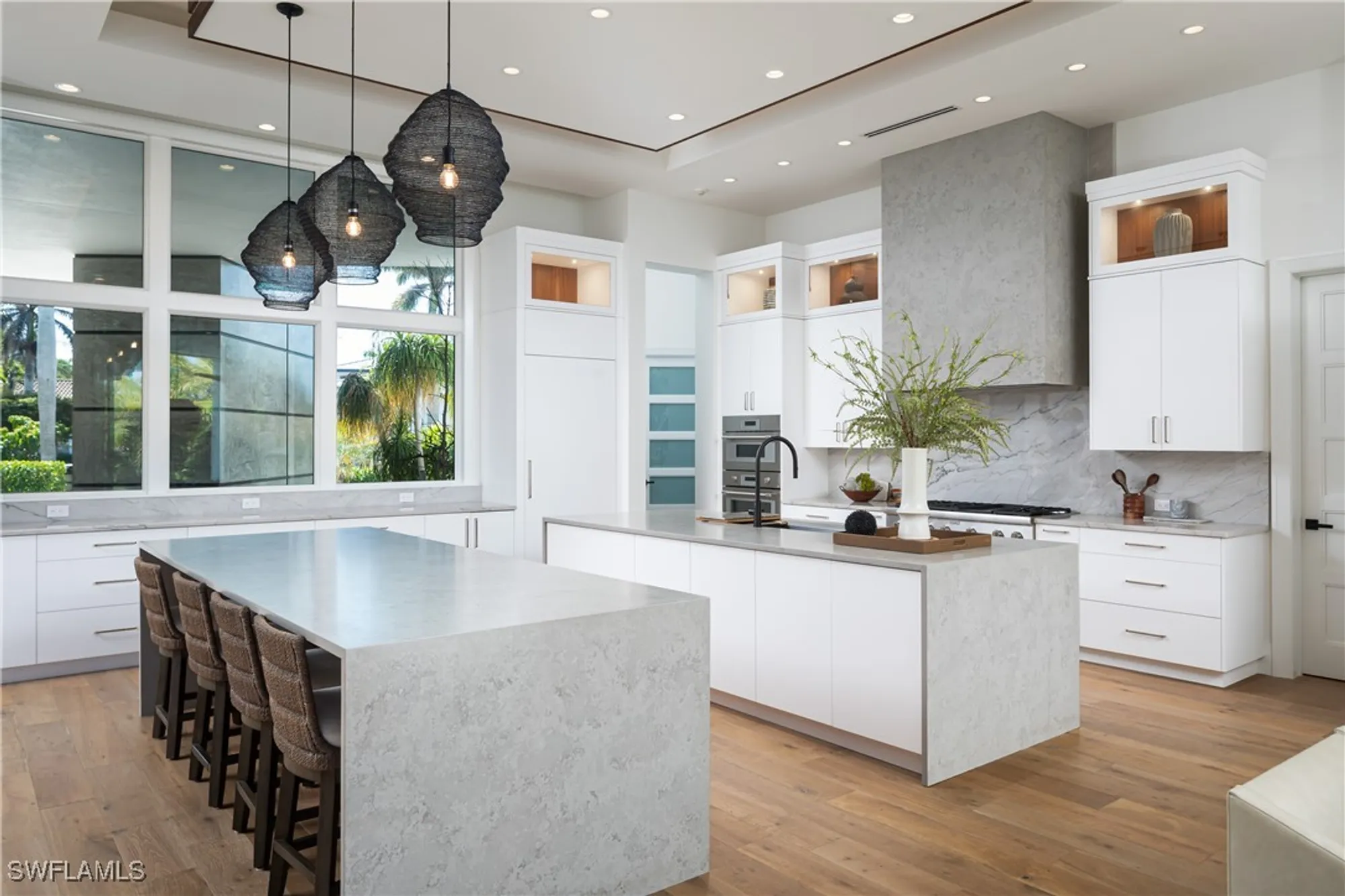 Property Slideshow image 6 of 50 | 441 mooring line dr, Naples, FL, 34102