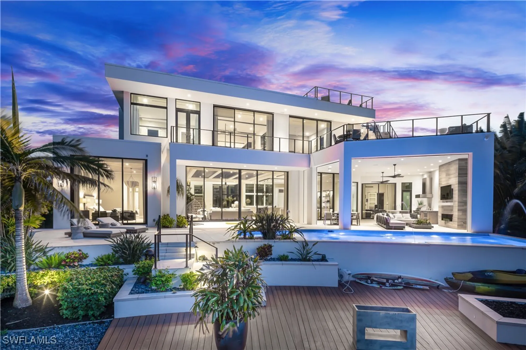 Property Slideshow image 7 of 50 | 441 mooring line dr, Naples, FL, 34102