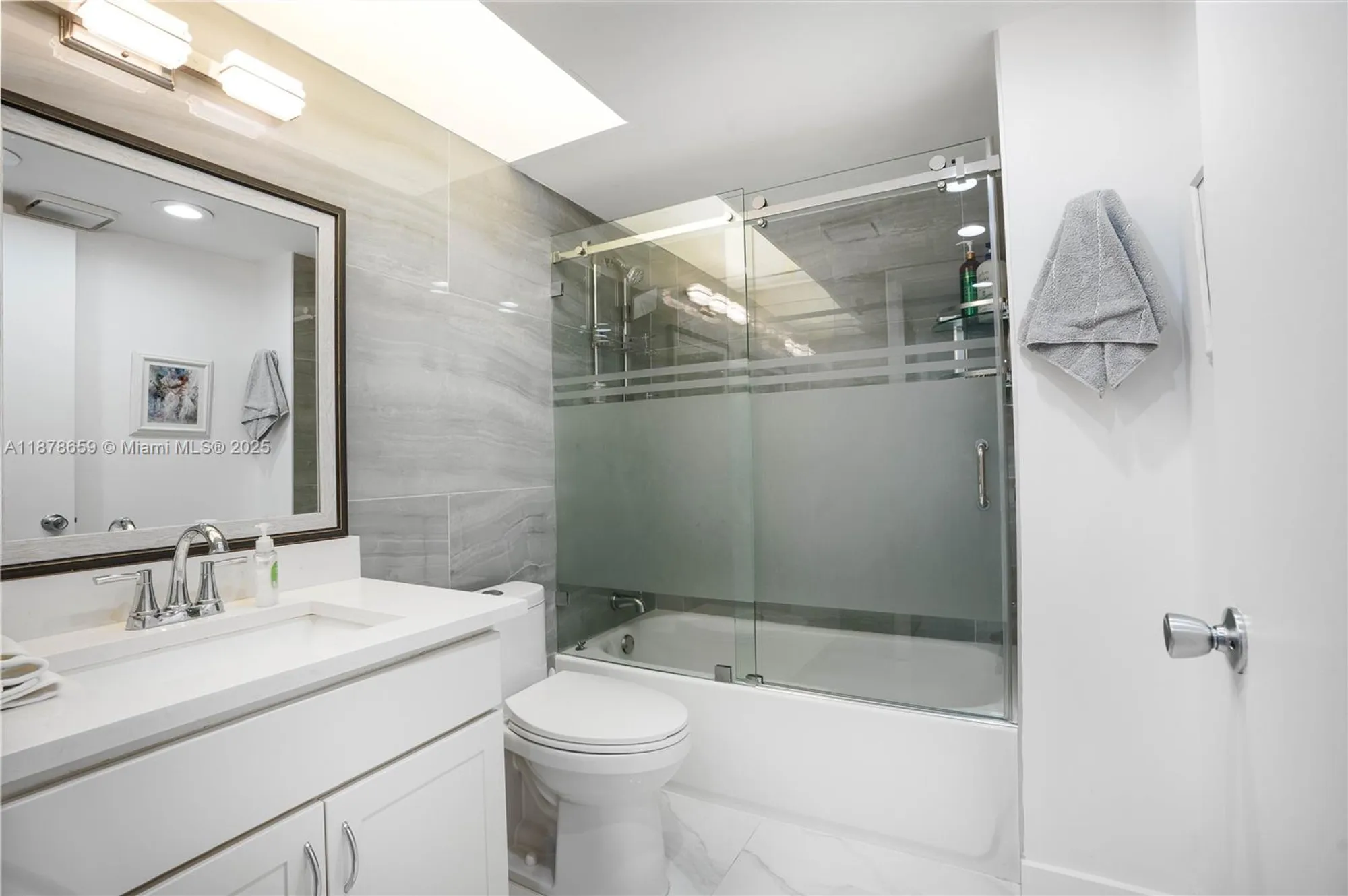 Property Slideshow image 15 of 37 | 1704 andros isle apt b4, Coconut Creek, FL, 33066