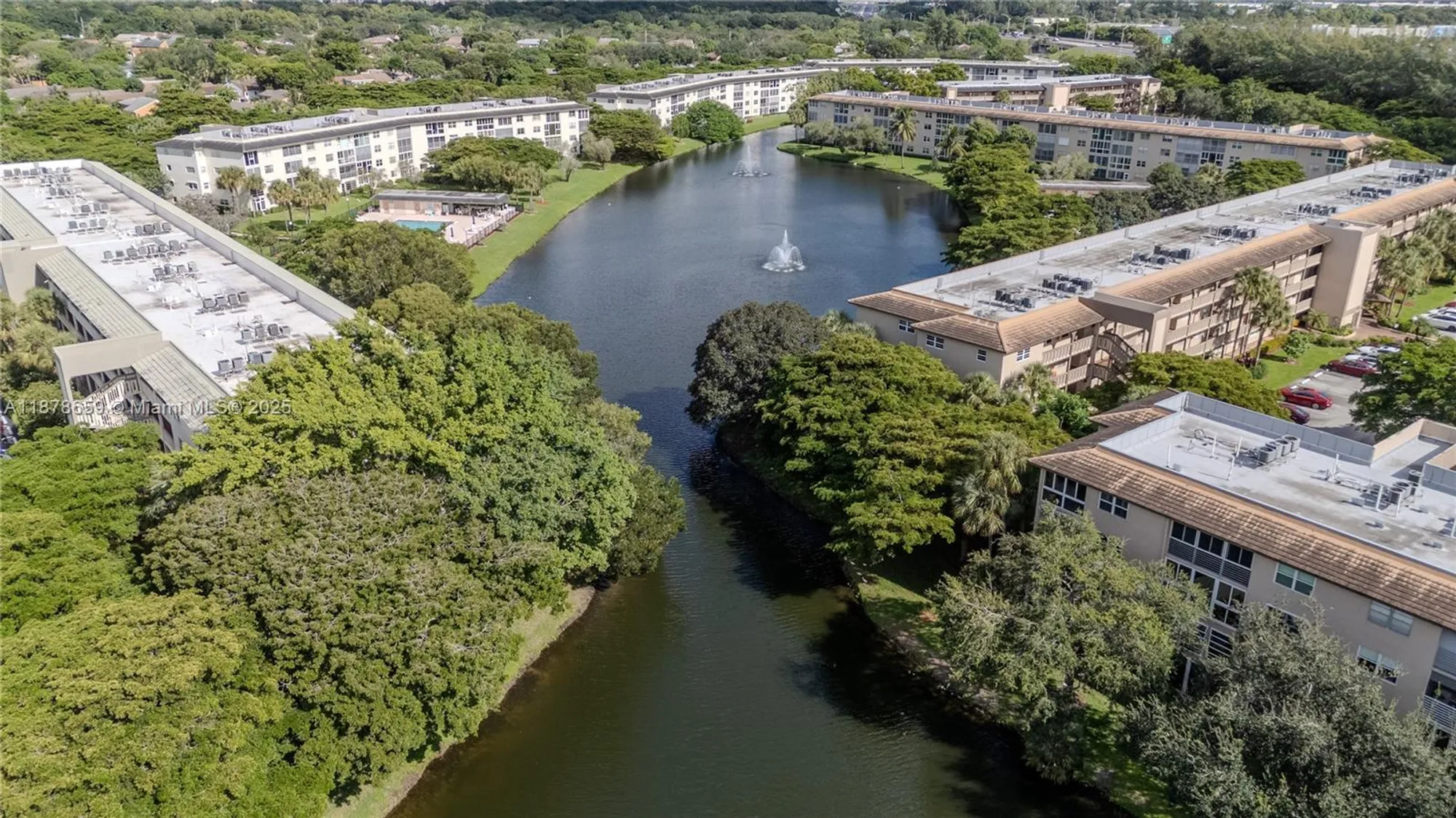 Property Slideshow image 33 of 37 | 1704 andros isle apt b4, Coconut Creek, FL, 33066