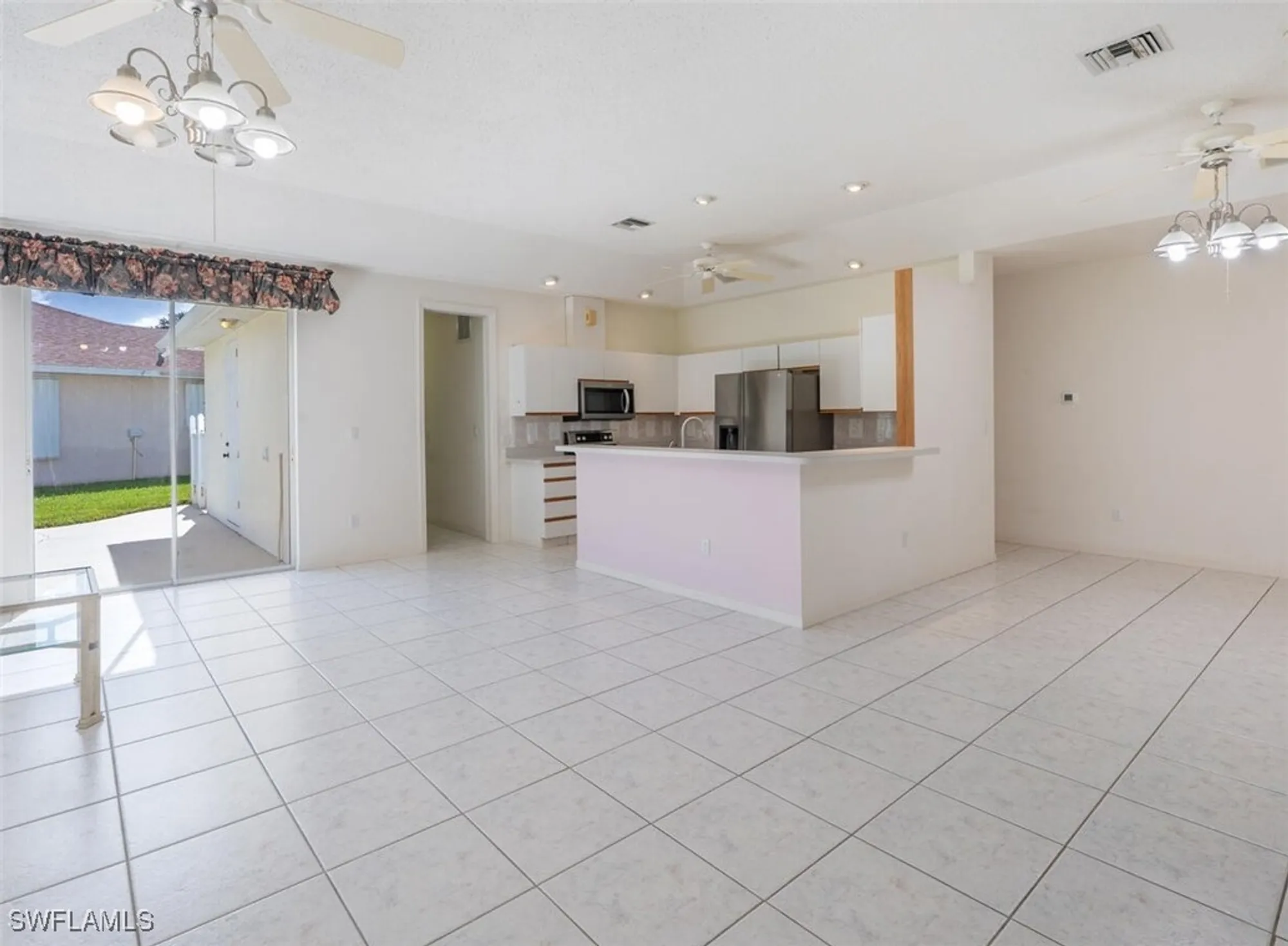 Property Slideshow image 6 of 31 | 756 charlemagne blvd, Naples, FL, 34112