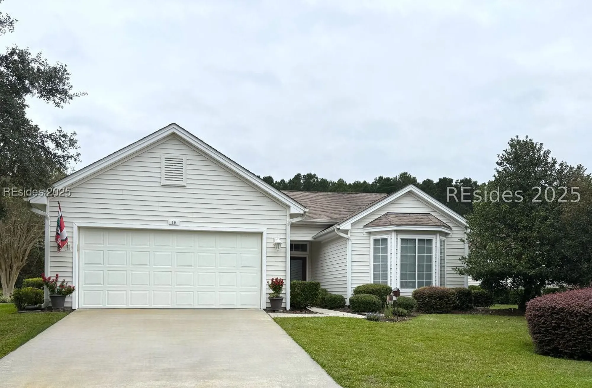 Property Slideshow image 1 of 9 | 19 bailey ln, Bluffton, SC, 29909