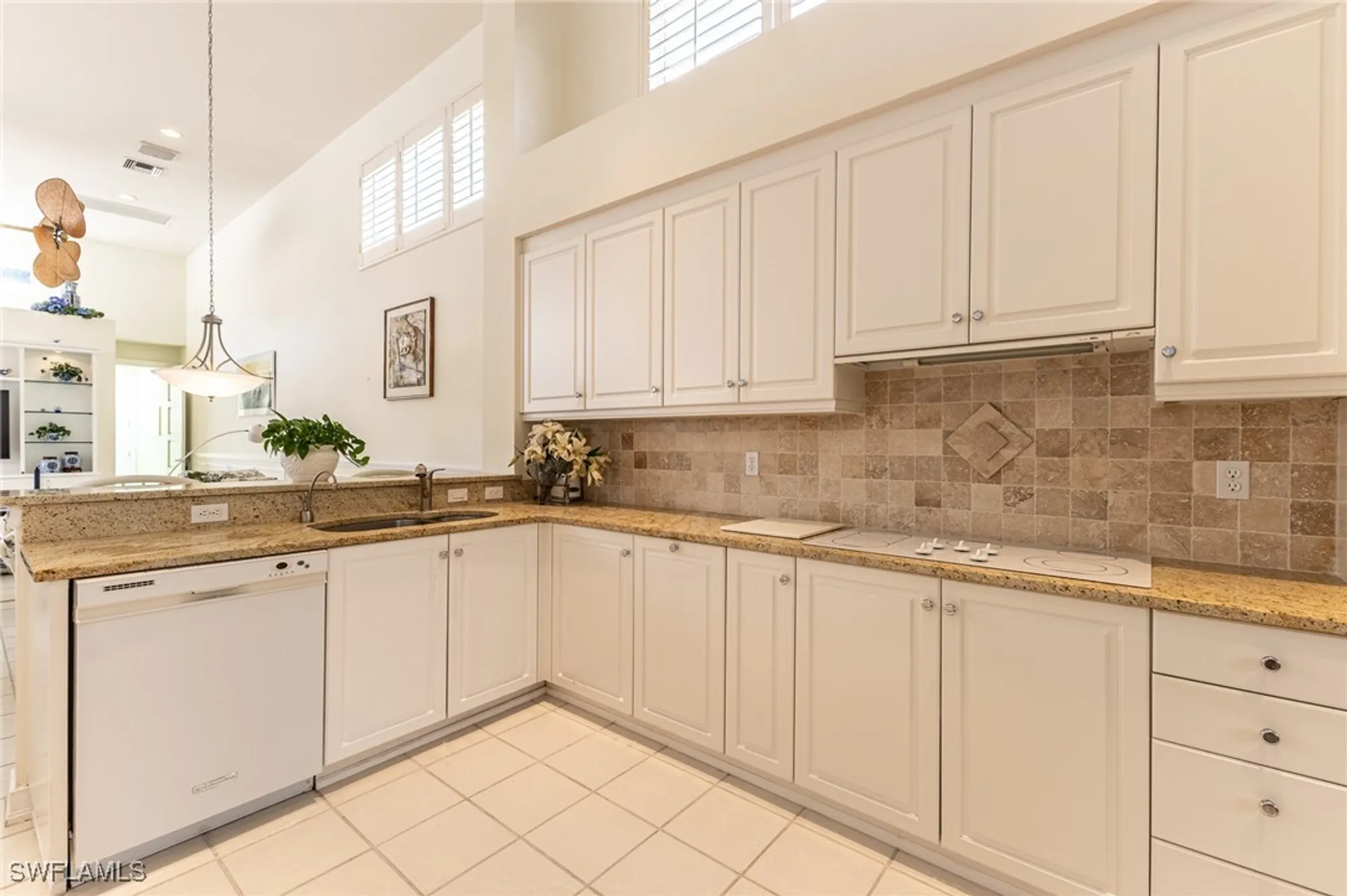 Property Slideshow image 14 of 46 | 7905 cocobay dr # 15, Naples, FL, 34108